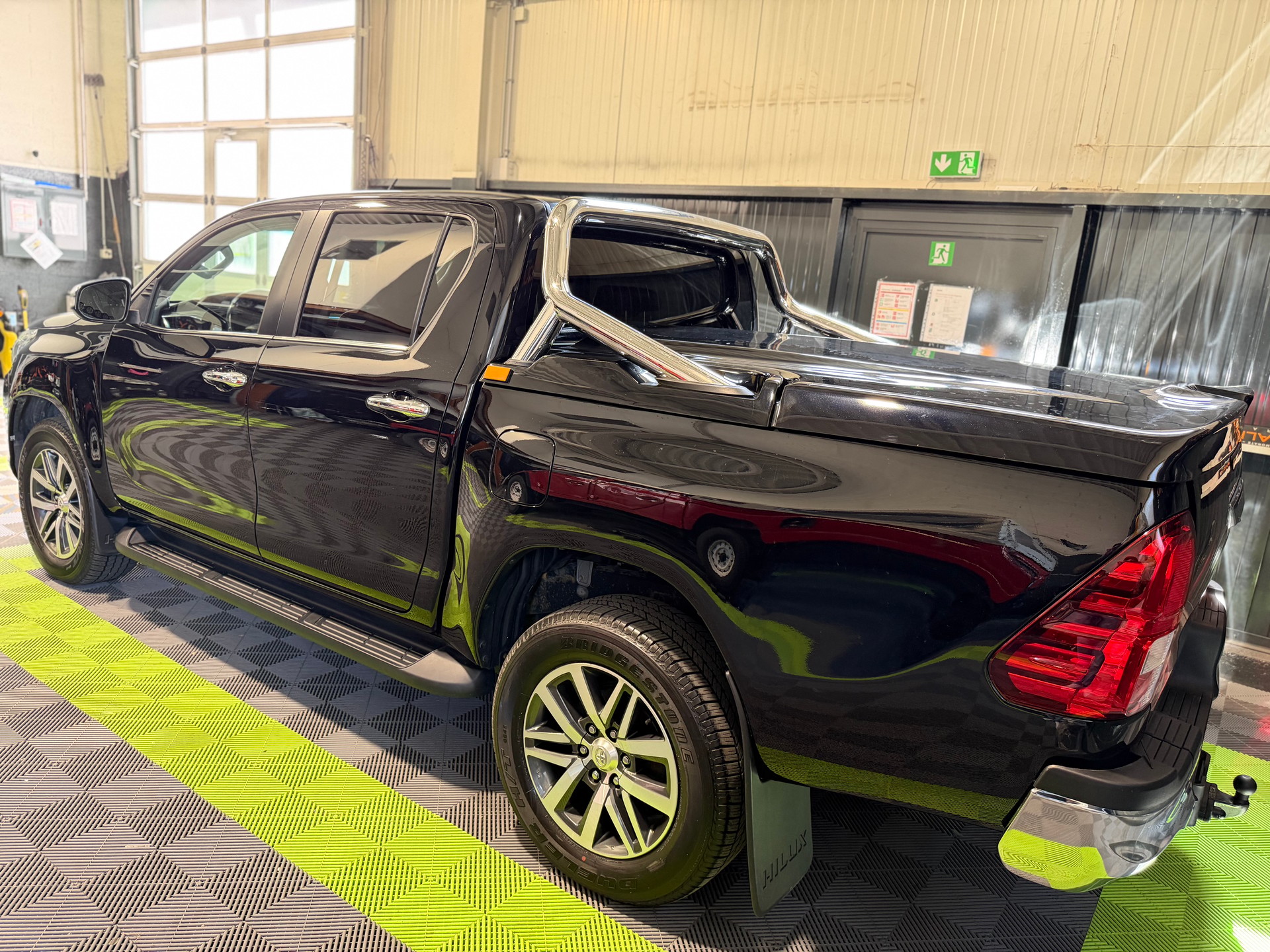 TOYOTA Hilux 2.4-4D Sol Premium Double Cab 4x4 A-image-7