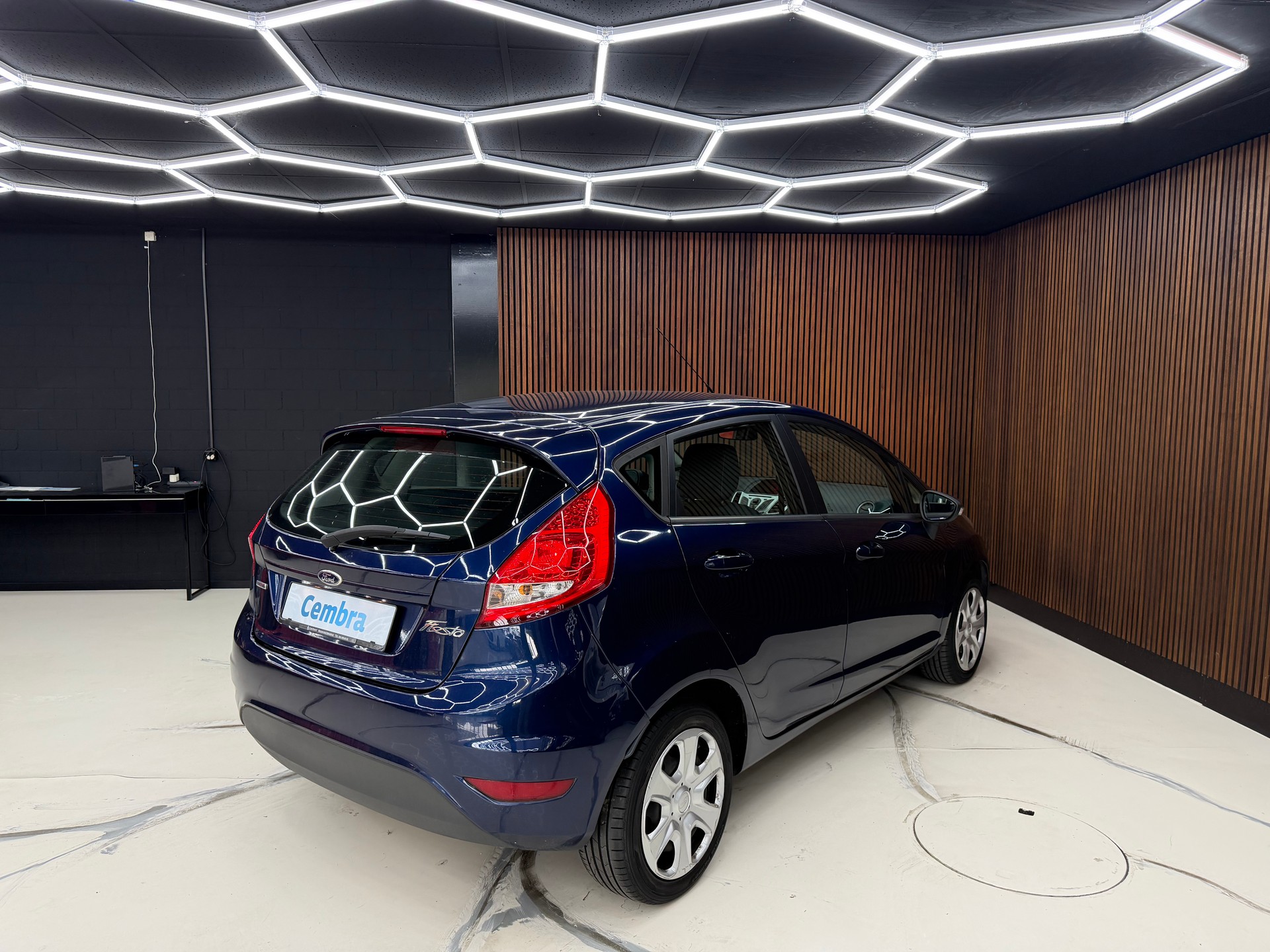 FORD Fiesta 1.25 16V Ambiente-image-6