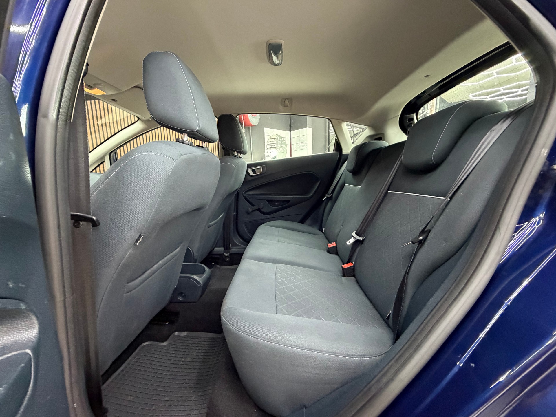 FORD Fiesta 1.25 16V Ambiente-image-14
