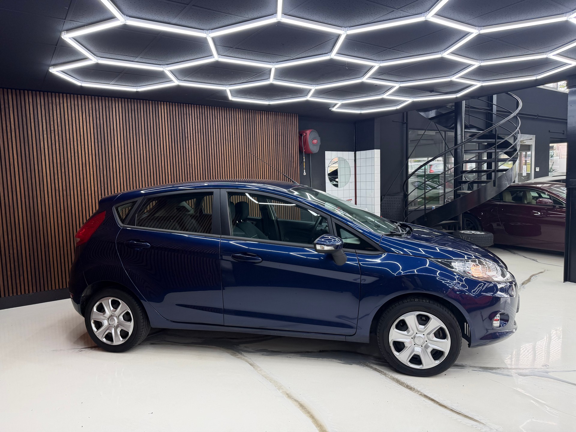 FORD Fiesta 1.25 16V Ambiente-image-3