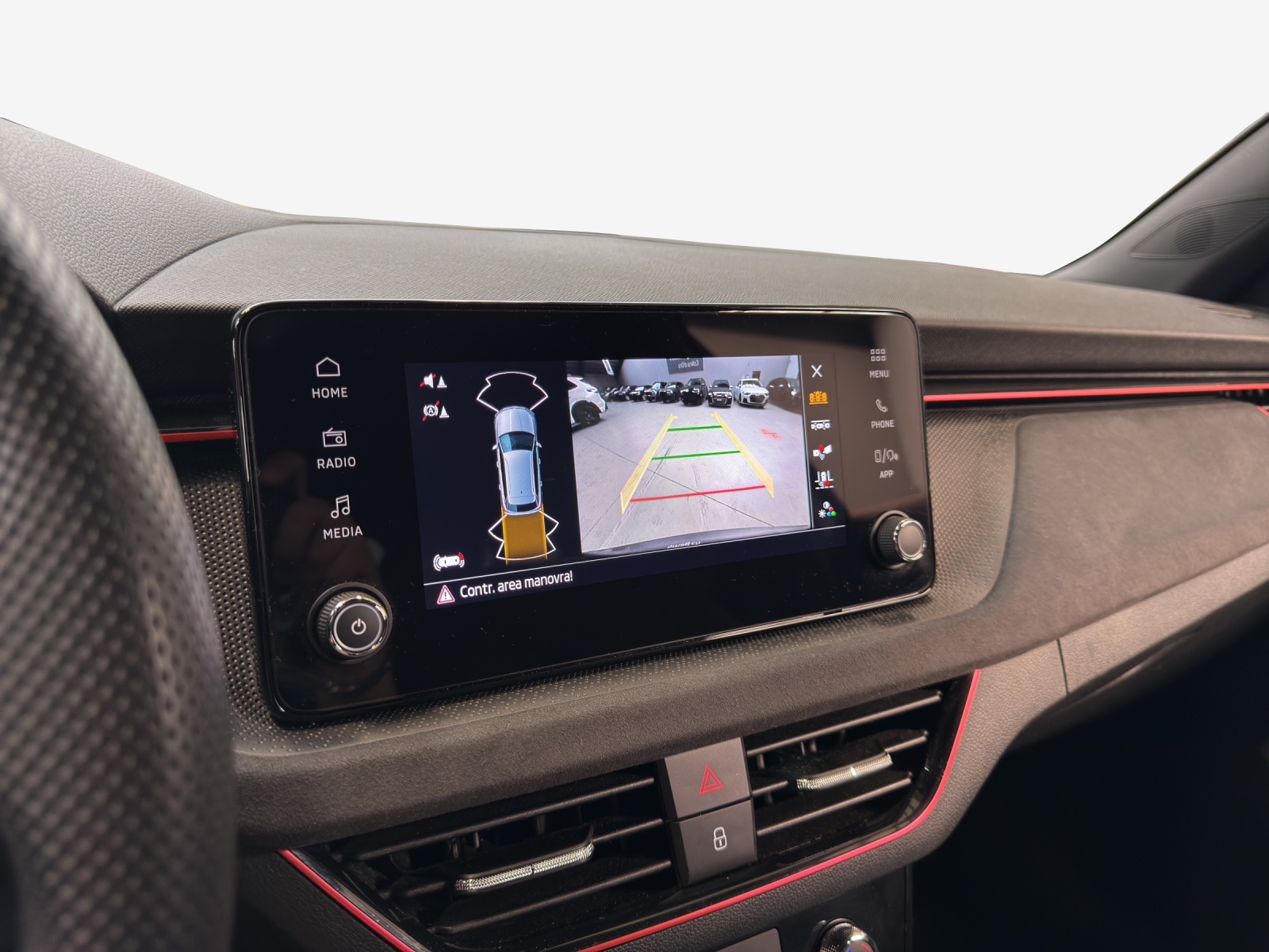 SKODA Kamiq 1.5 TSI Dynamic DSG-image-13