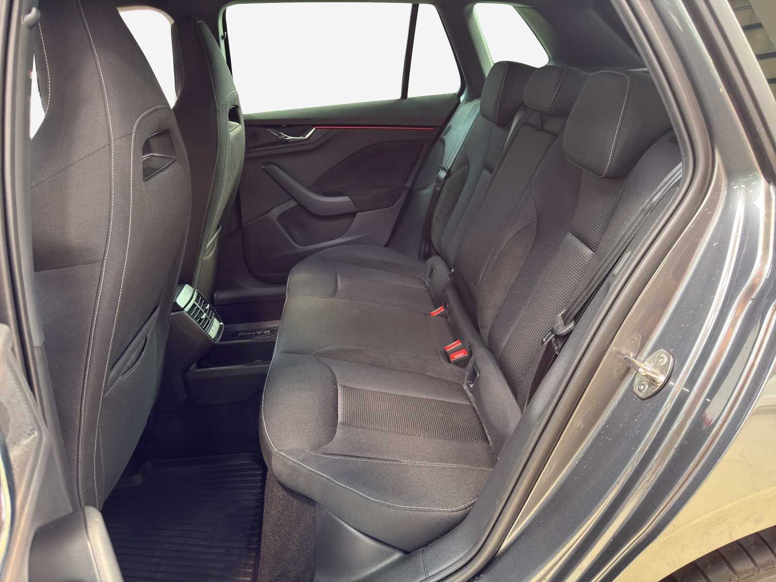 SKODA Kamiq 1.5 TSI Dynamic DSG-image-11