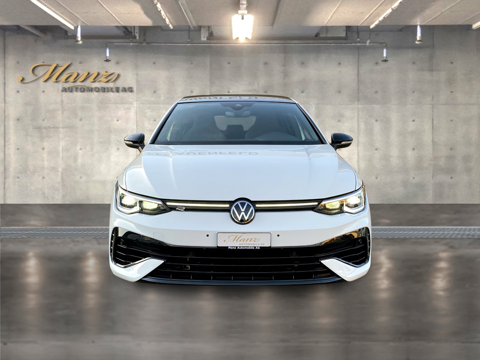 VW Golf 2.0 TSI R 320PS Black-Style Performance 4Motion DSG Akrapovič-Abgasanlage **Modell 2023**-image-3