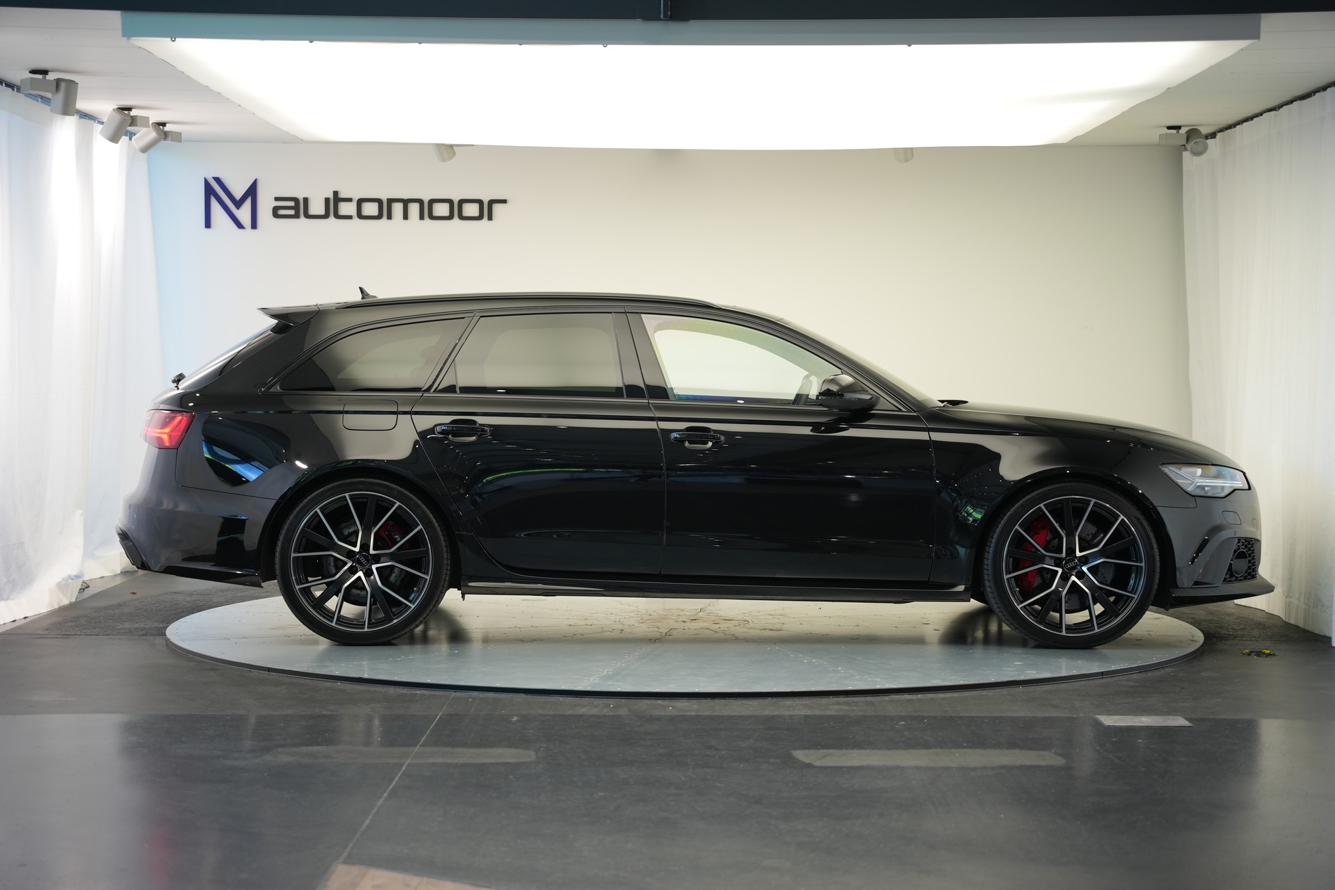 AUDI RS6 Avant 4.0 TFSI V8 performance quattro *HuD* *Softclose* *Panorama*-showroom-element-3