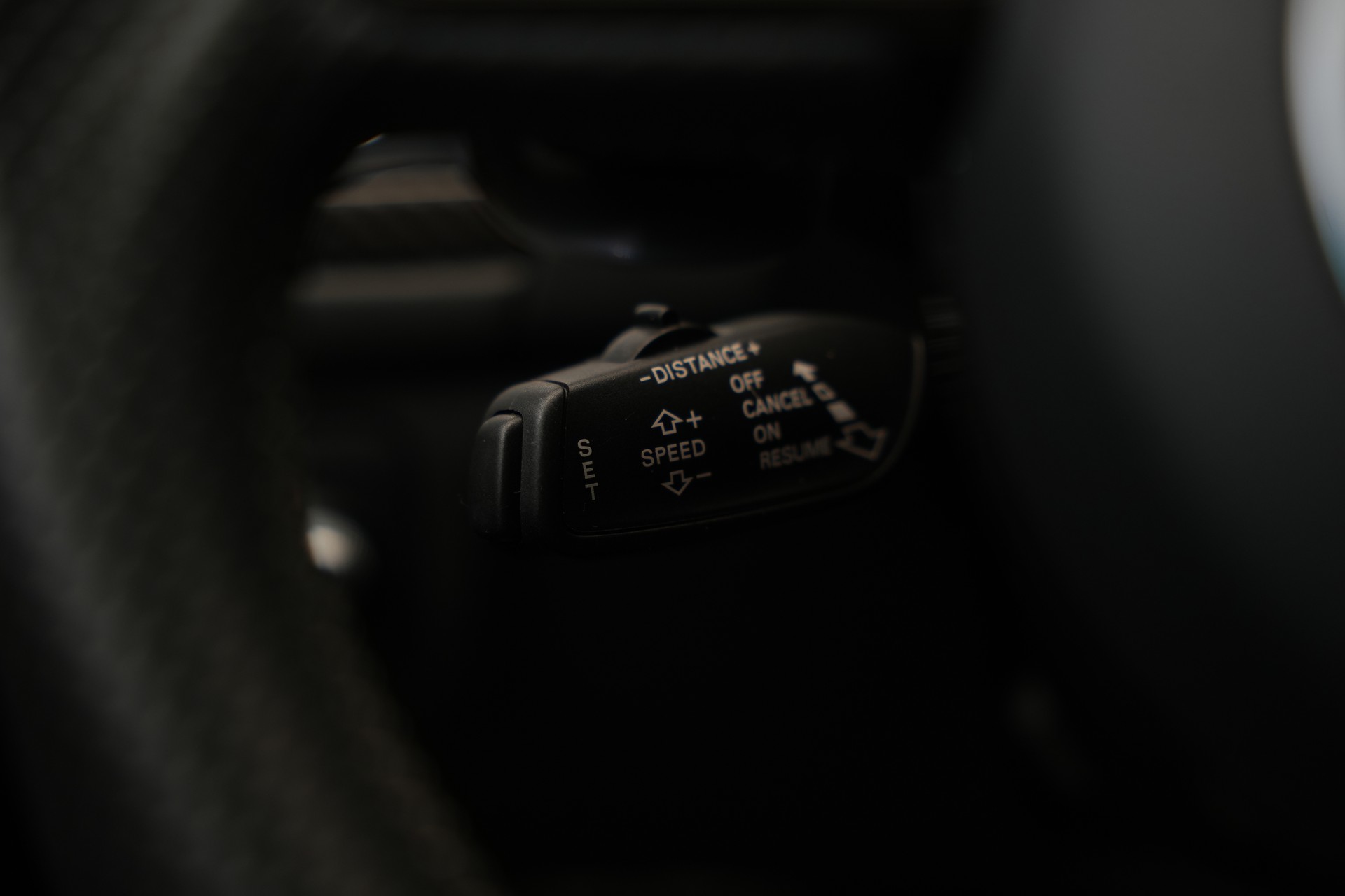 AUDI RS6 Avant 4.0 TFSI V8 performance quattro *HuD* *Softclose* *Panorama*-image-36