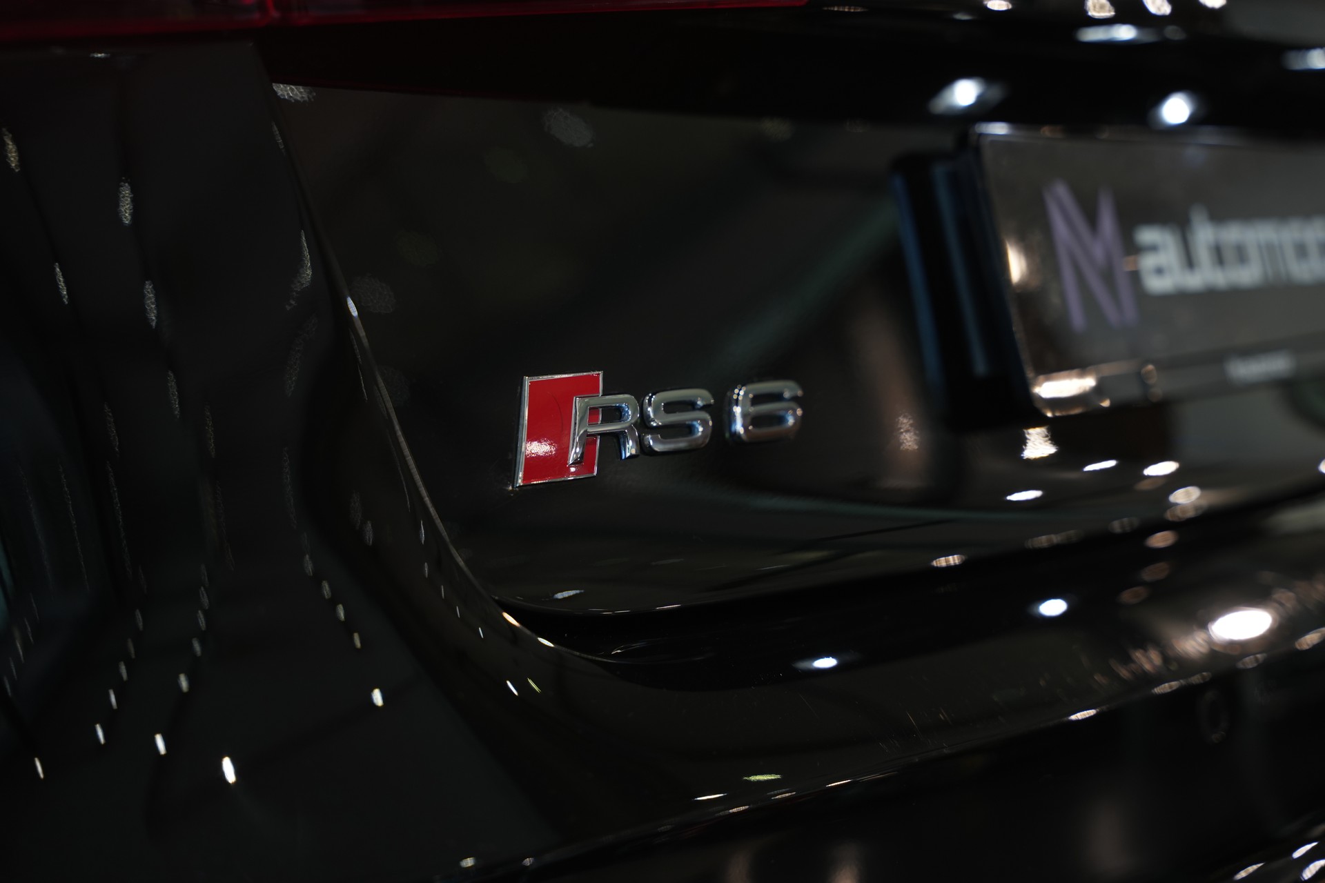 AUDI RS6 Avant 4.0 TFSI V8 performance quattro *HuD* *Softclose* *Panorama*-image-41