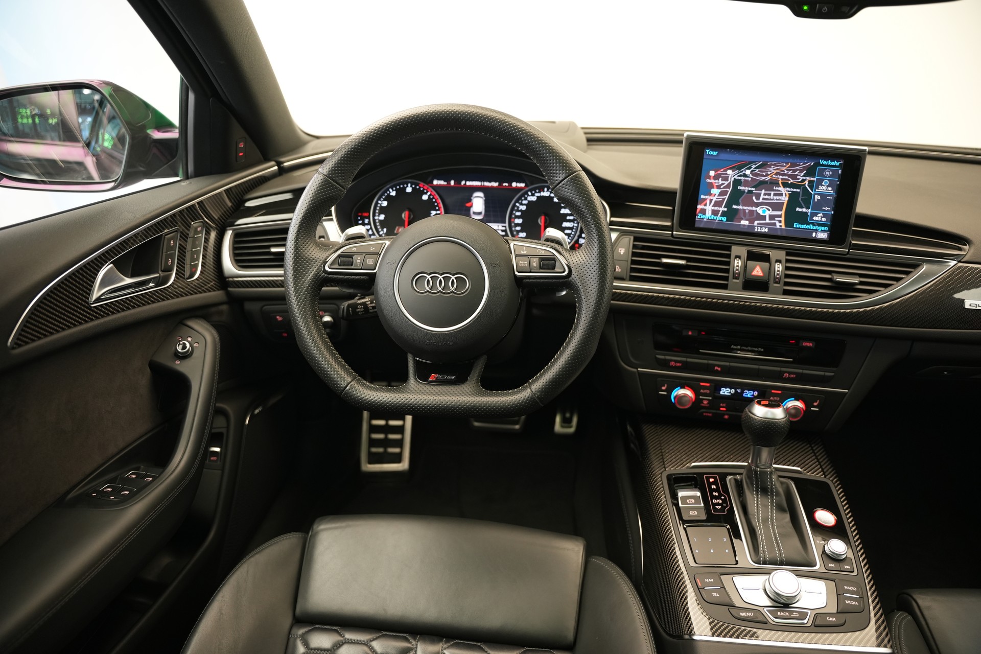 AUDI RS6 Avant 4.0 TFSI V8 performance quattro *HuD* *Softclose* *Panorama*-image-11
