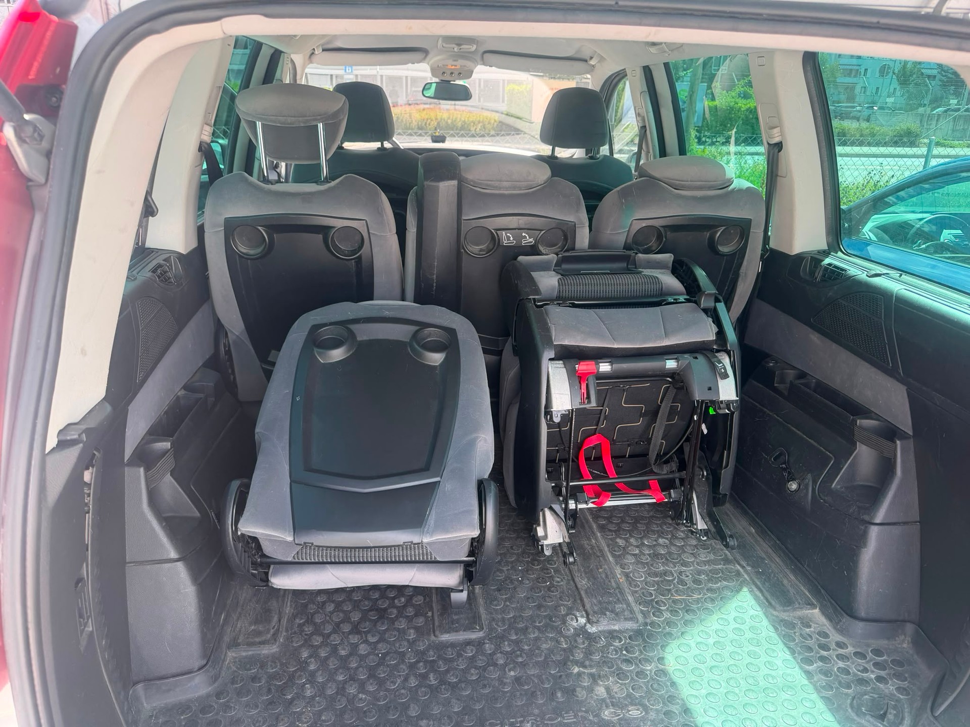 CITROEN C8 2.0 16V HDi-image-7