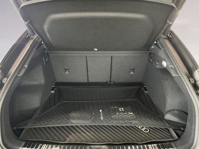 AUDI Q3 Sportback TFSI quattro 195 kW S tronic-image-16
