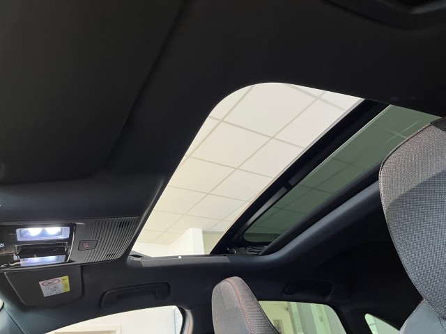 AUDI Q3 Sportback TFSI quattro 195 kW S tronic-image-19