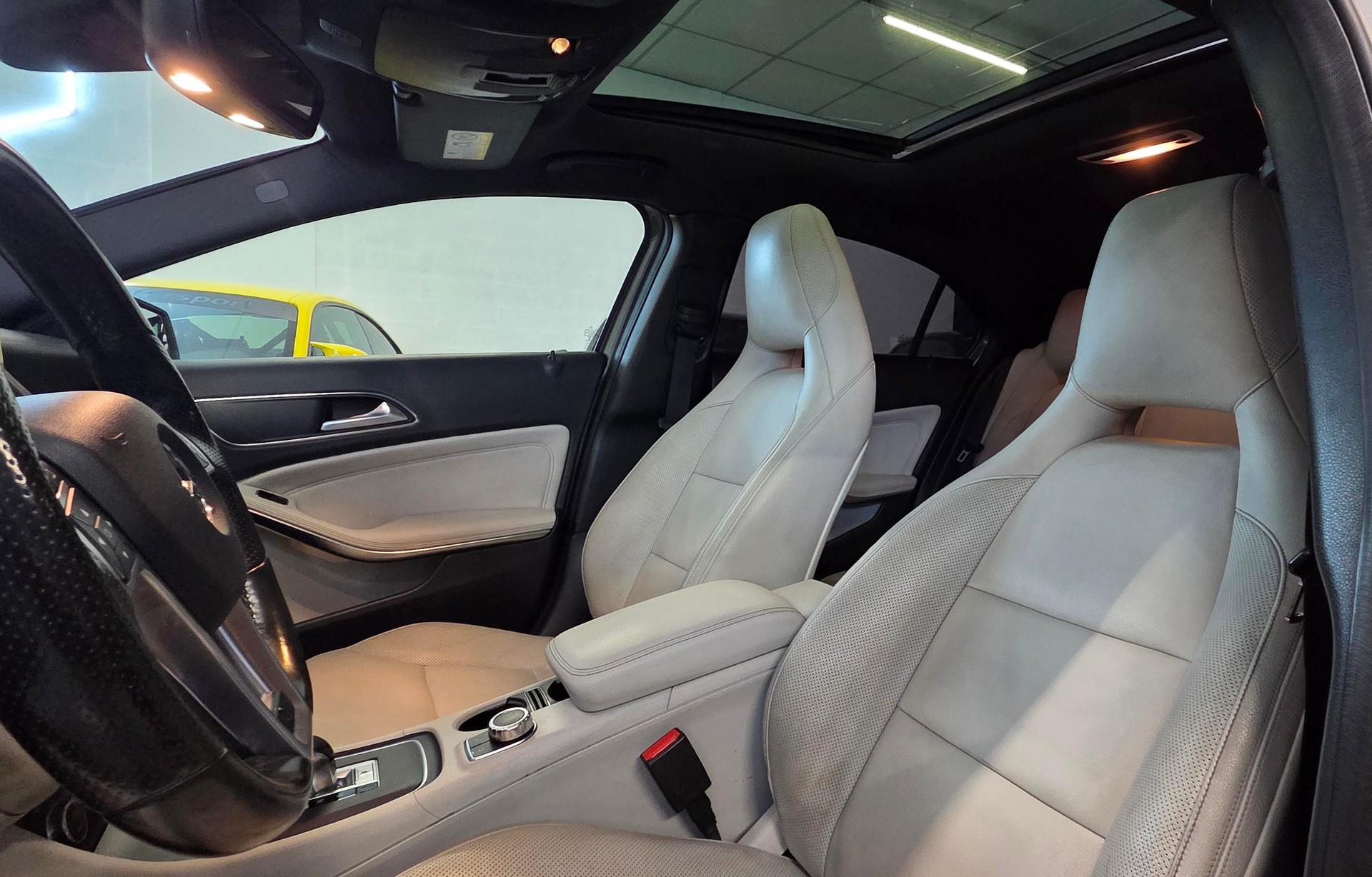 MERCEDES-BENZ A 45 AMG 4Matic Speedshift 7G-DCT-image-6