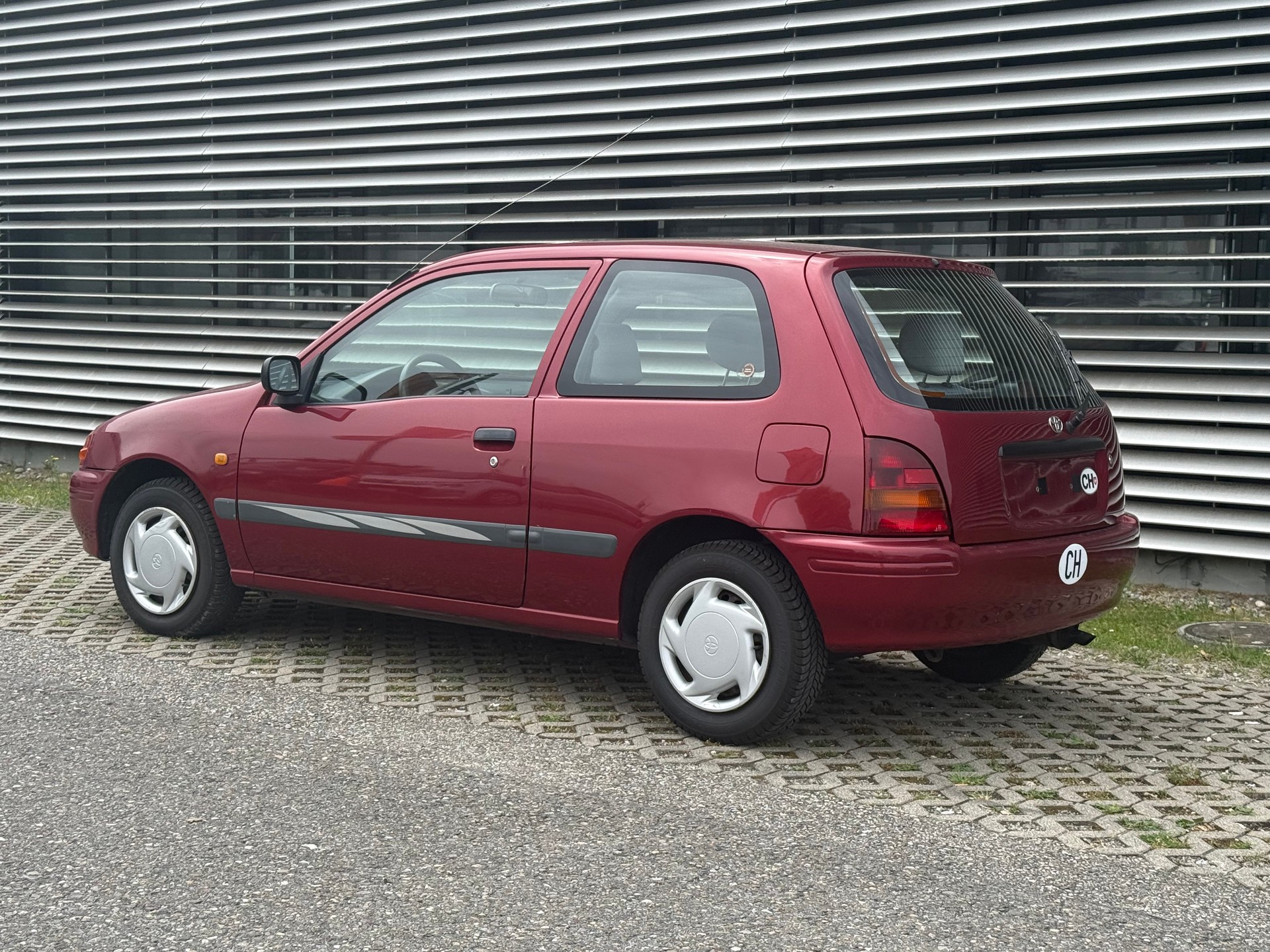 TOYOTA Starlet 1.3 Crystal-image-1