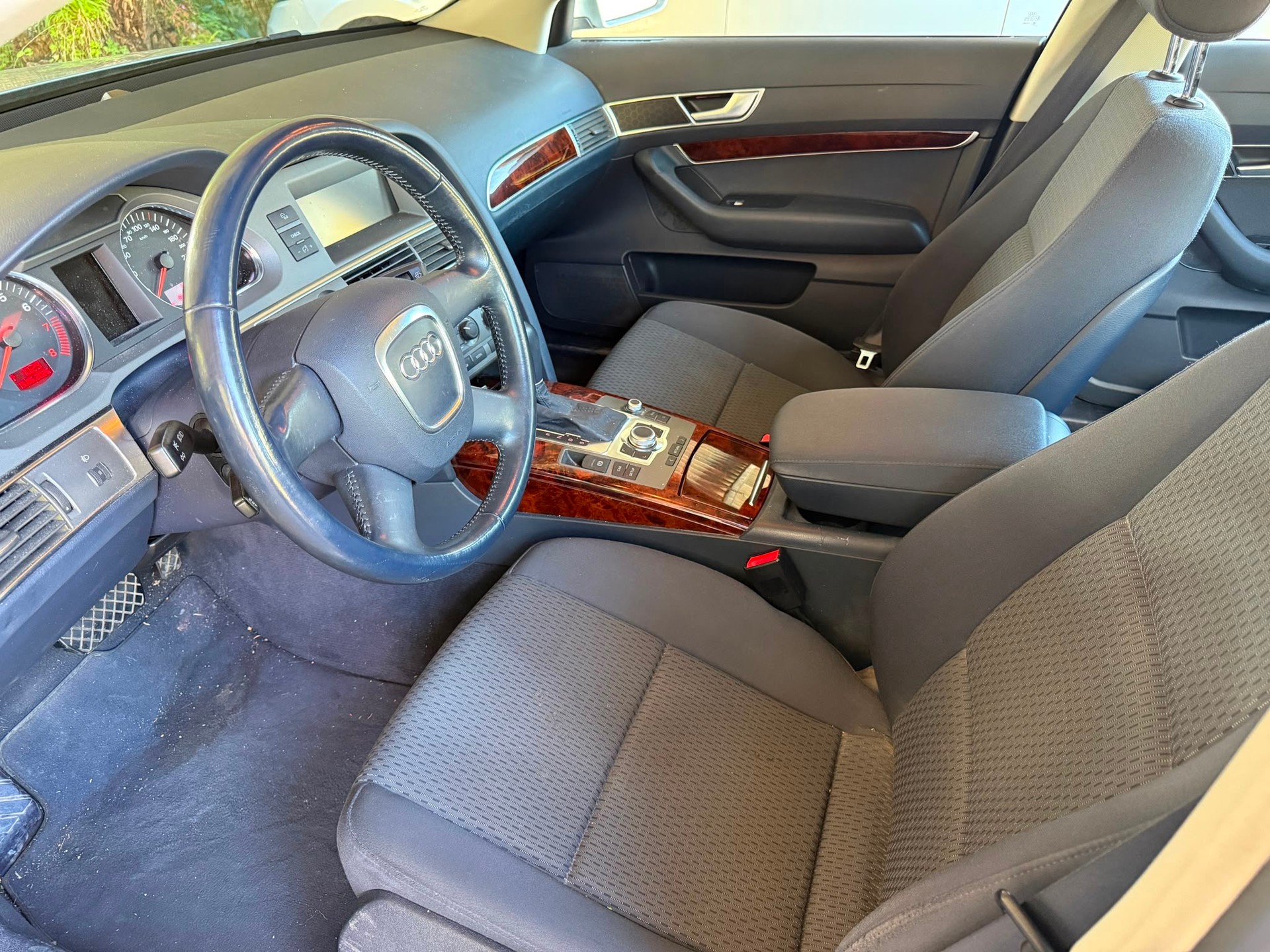 AUDI A6 Limousine 2.4 V6-image-7