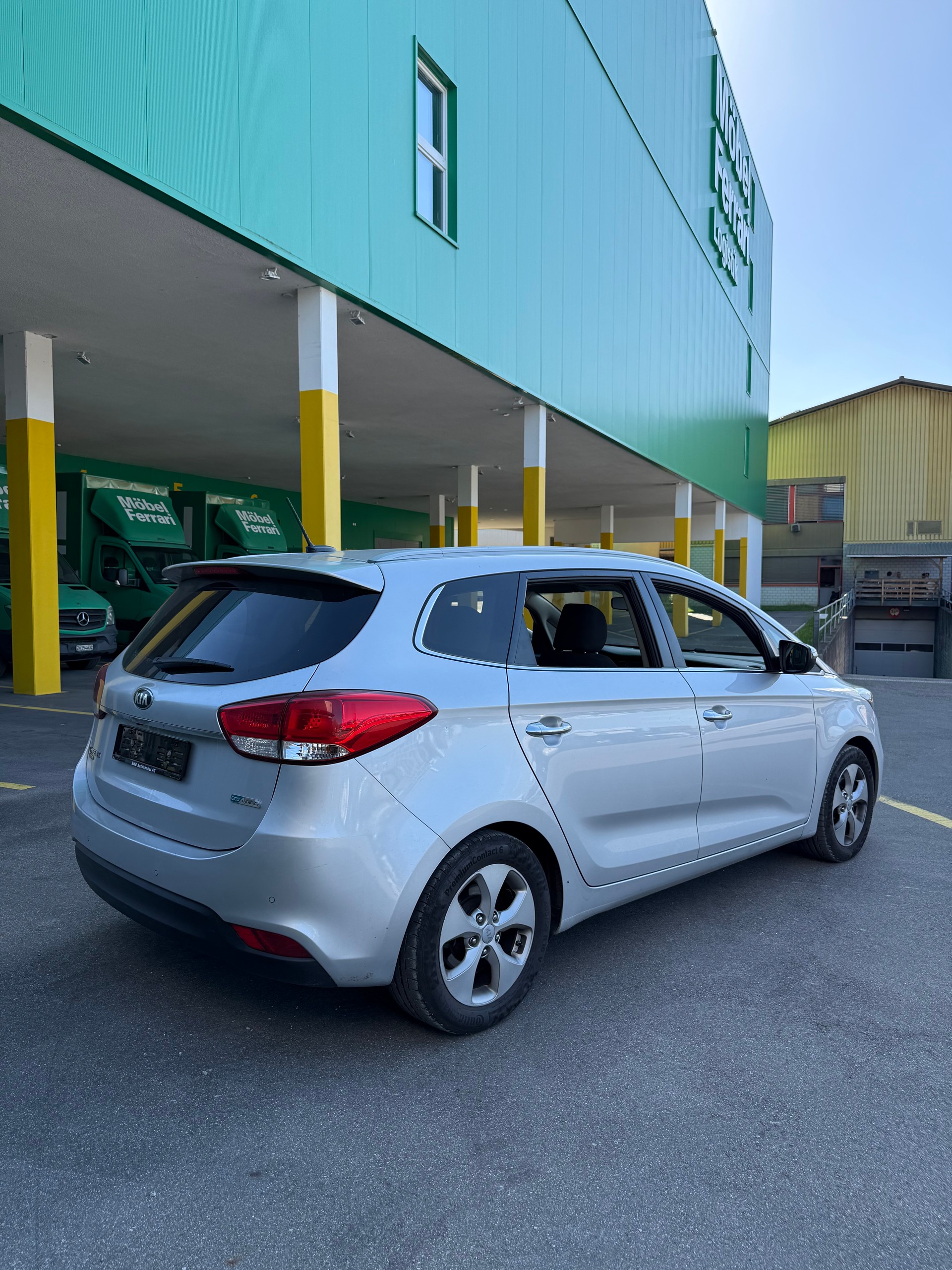 KIA Carens 1.7 CRDi Trend-image-6