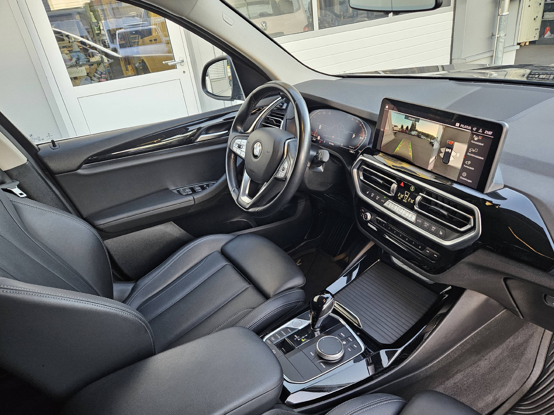 BMW X3 20d xDrive-image-14