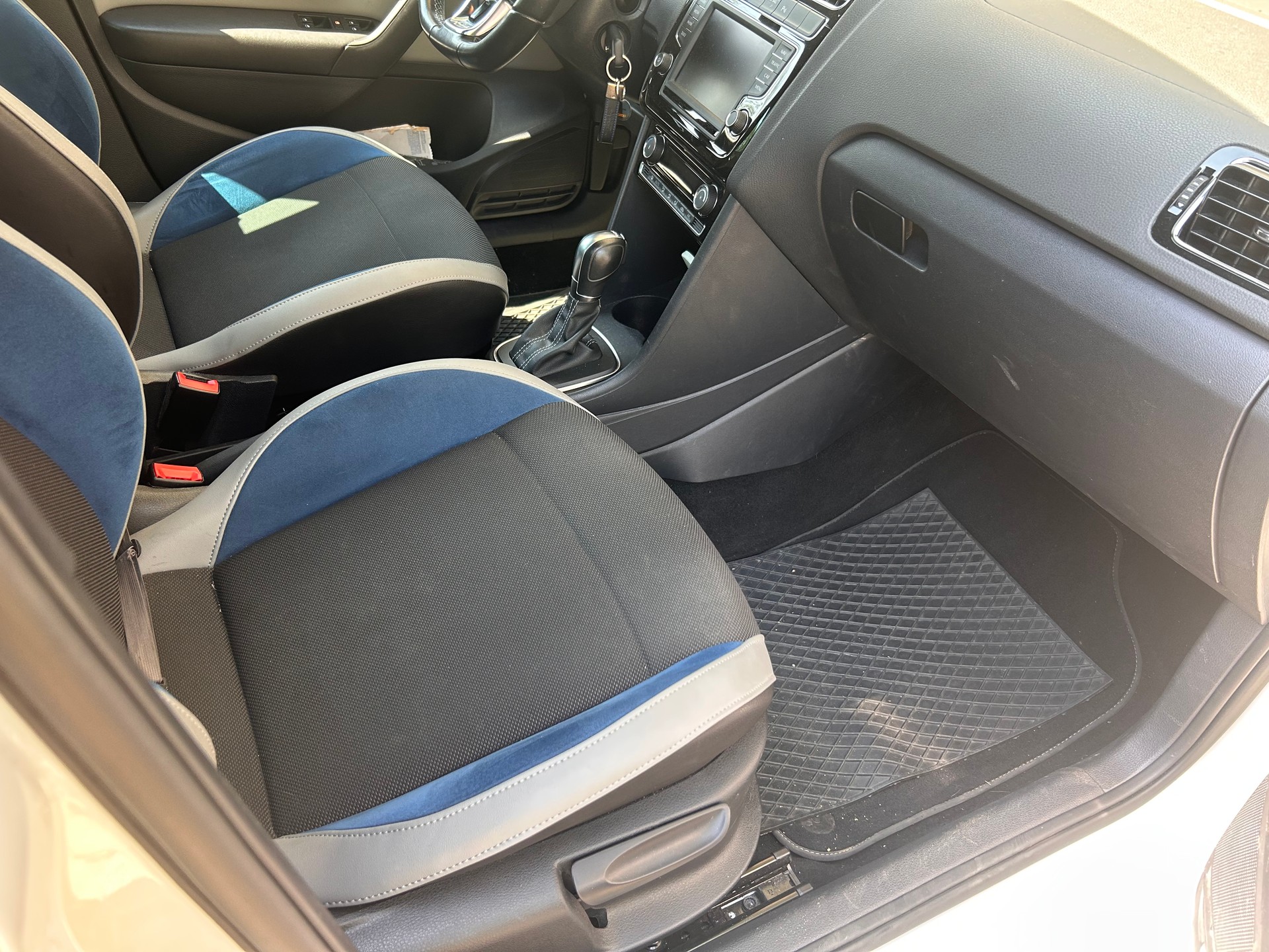 VW 1.4 TSI BlueGT DSG-image-4