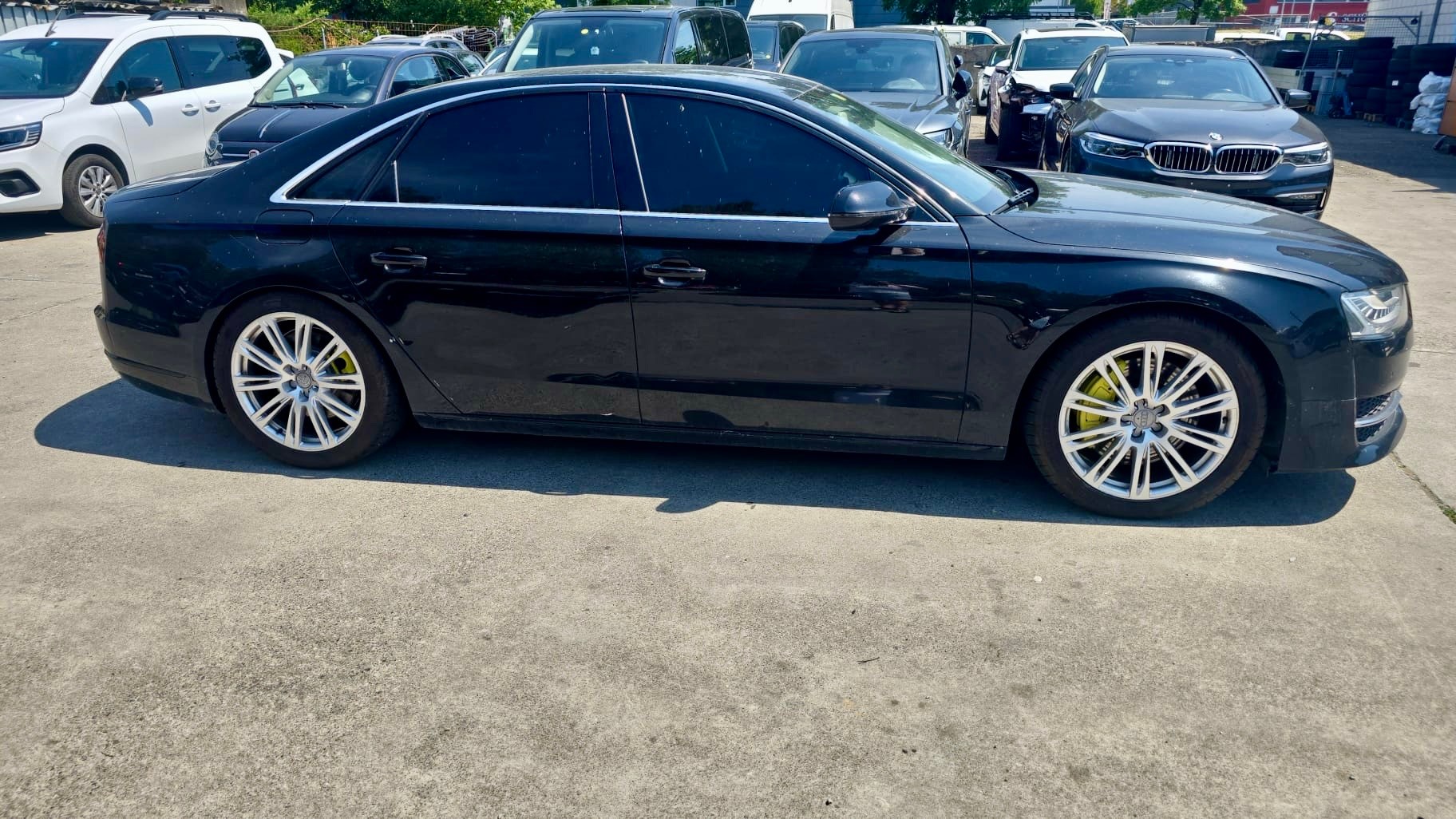 AUDI A8-image-5