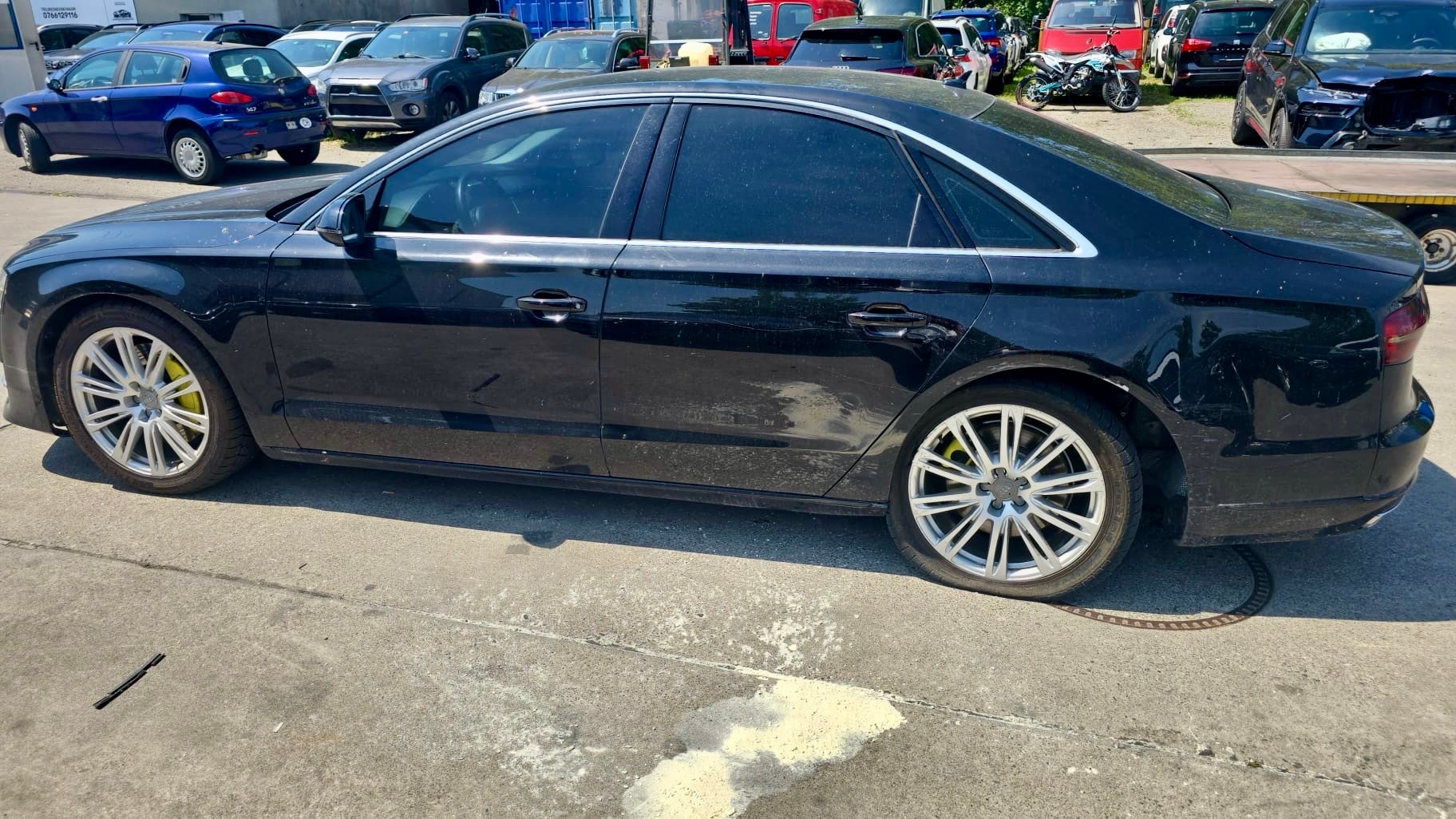AUDI A8-image-4