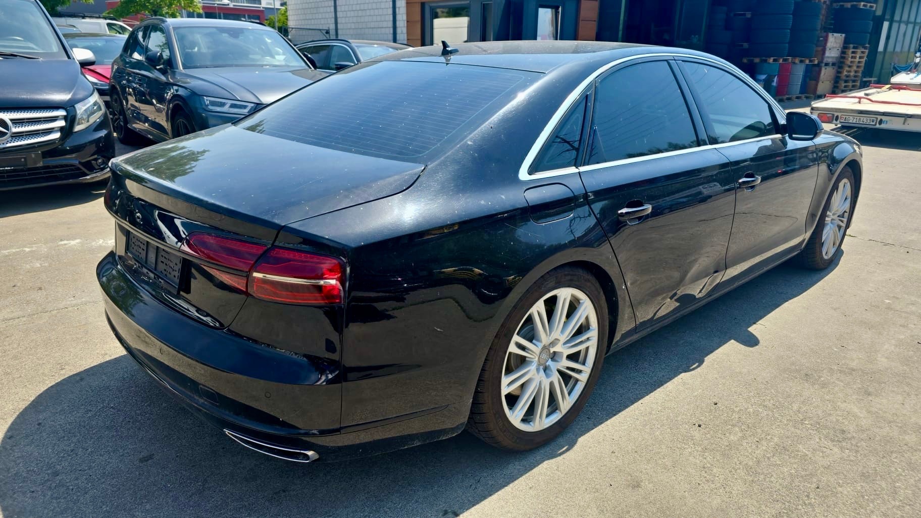 AUDI A8-image-3