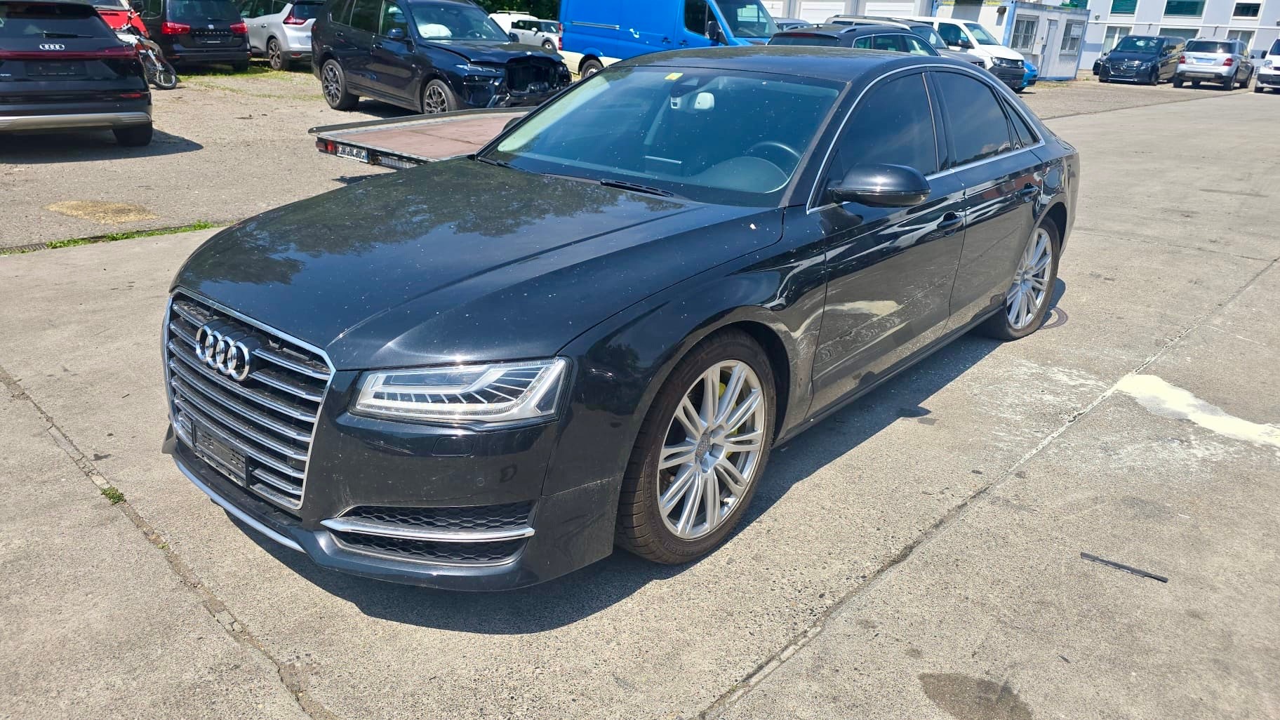 AUDI A8-image-0