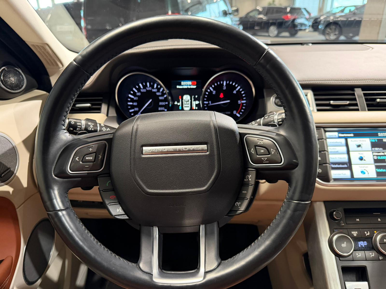LAND ROVER Range Rover Evoque 2.2 SD4 Dynamic AT6 (CH)-image-22
