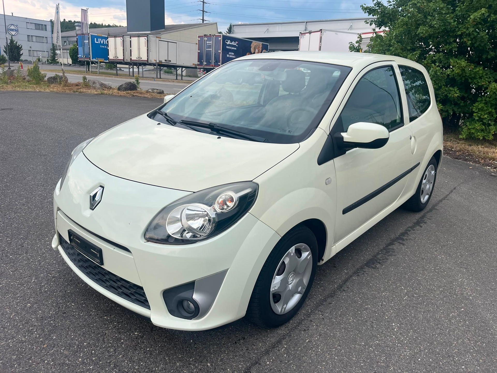 RENAULT Twingo 1.2 16V Initiale Quickshift-image-2