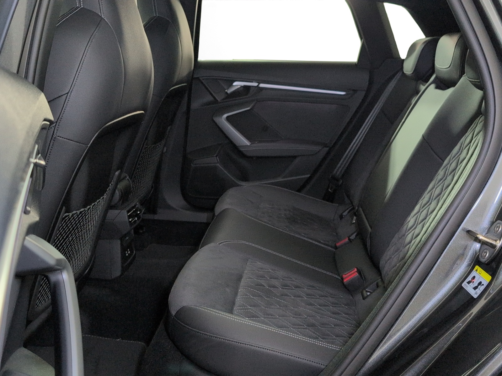 AUDI A3 Sportback 35 TFSI S line Attraction S-tronic-image-7