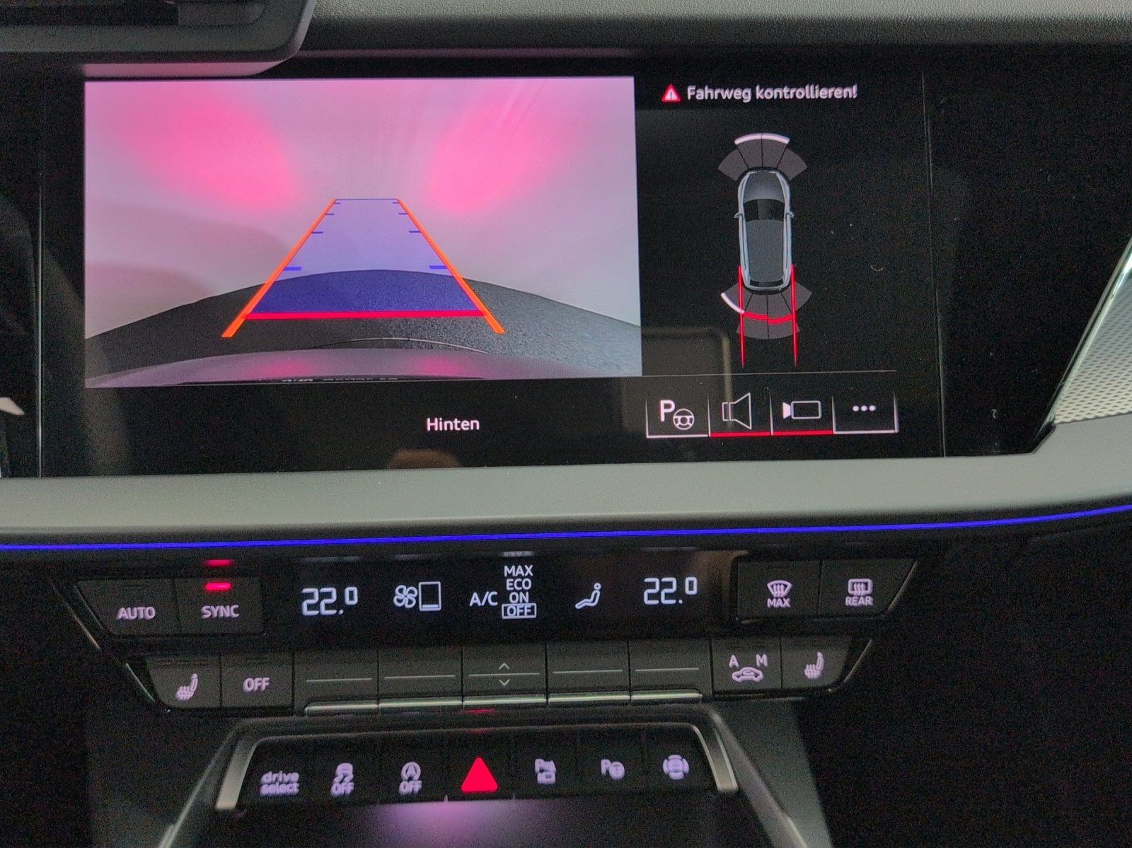 AUDI A3 Sportback 35 TFSI S line Attraction S-tronic-image-12