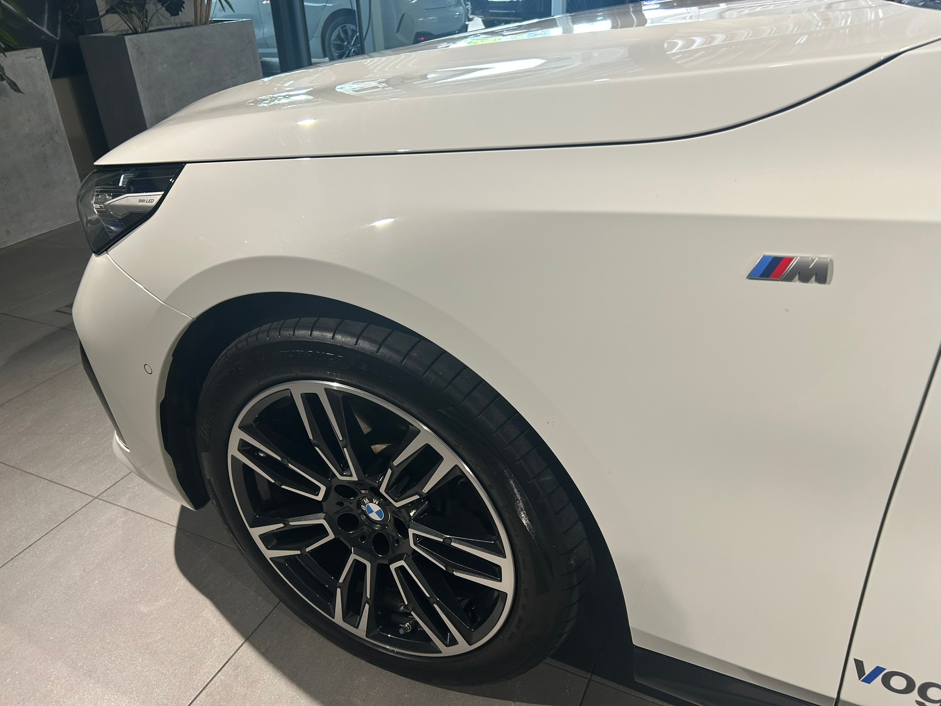 BMW 520d xDrive 48V Touring M Sport Steptronic-image-19