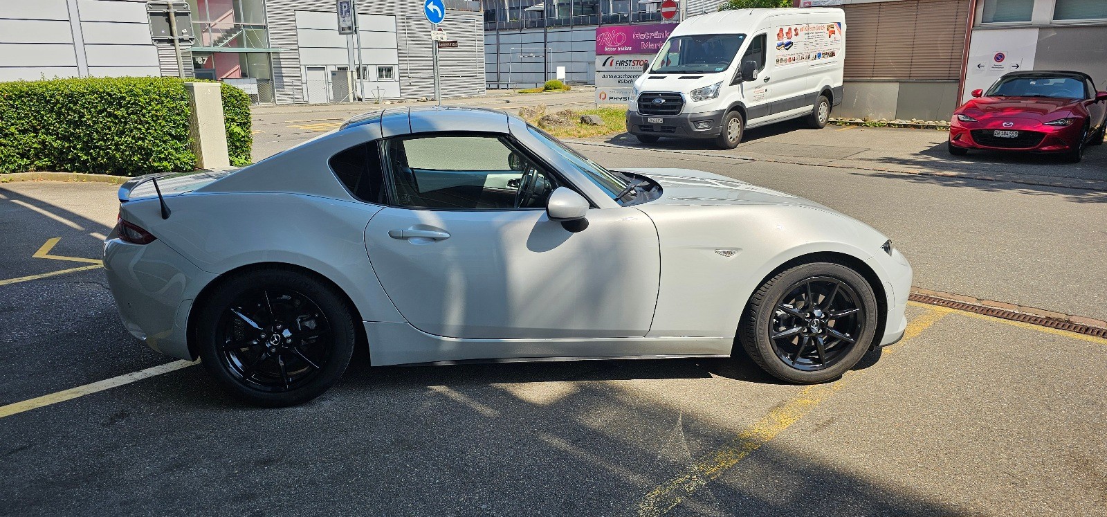 MAZDA MX-5 RF 1.5 Ambition-image-8
