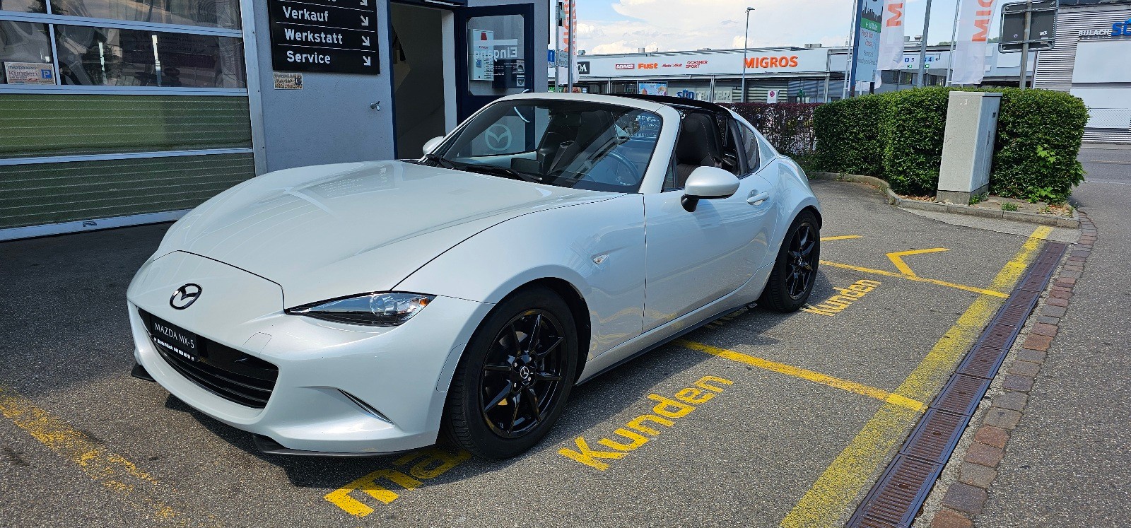MAZDA MX-5 RF 1.5 Ambition-image-5