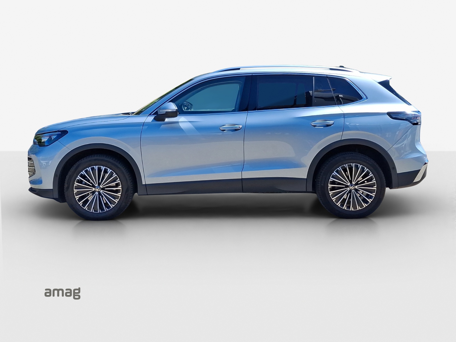 VW Tiguan 2.0 TSI DSG Elegance 4Motion-image-1