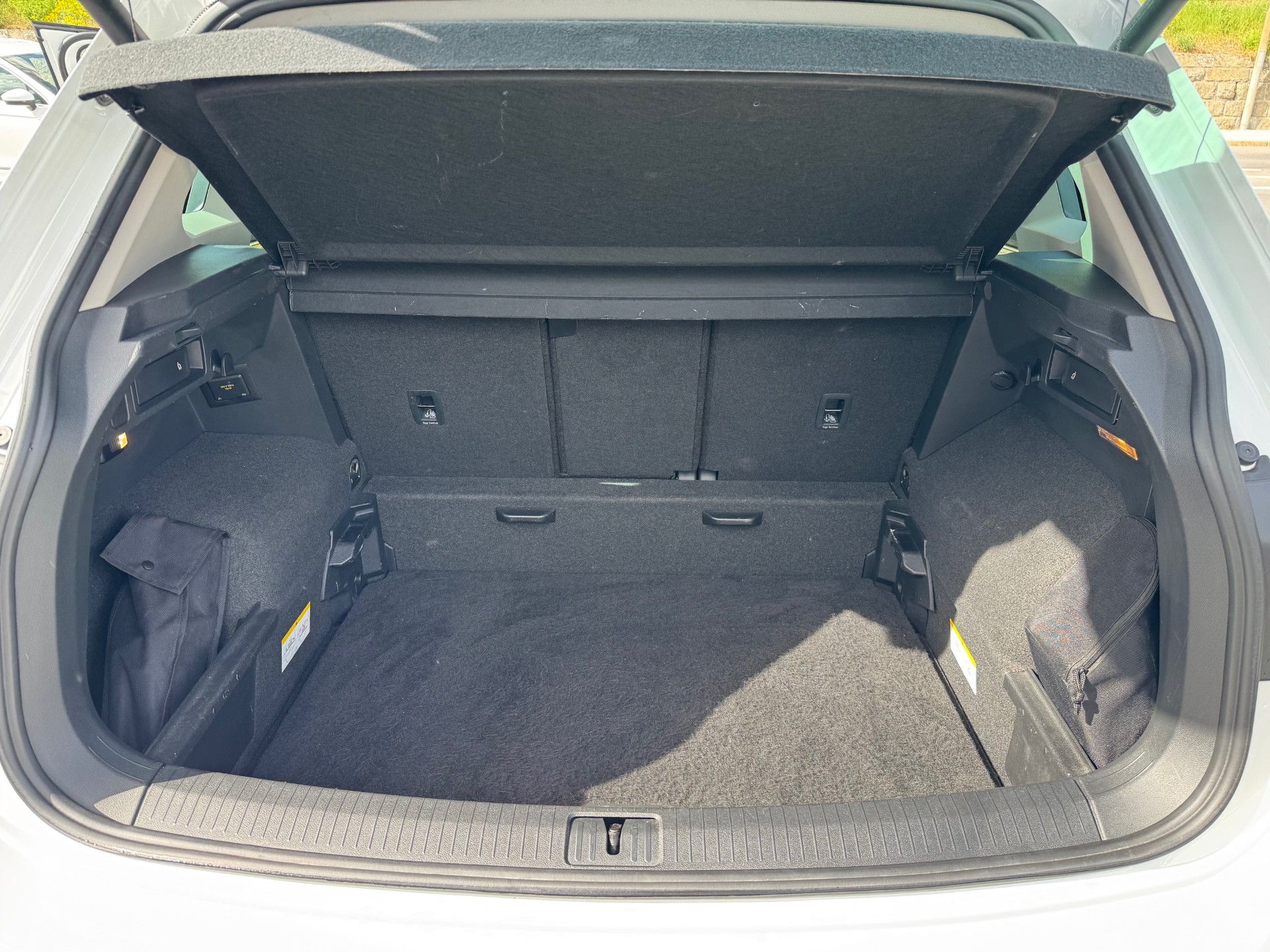 VW Tiguan 2.0TSI Elegance 4Motion DSG-image-7