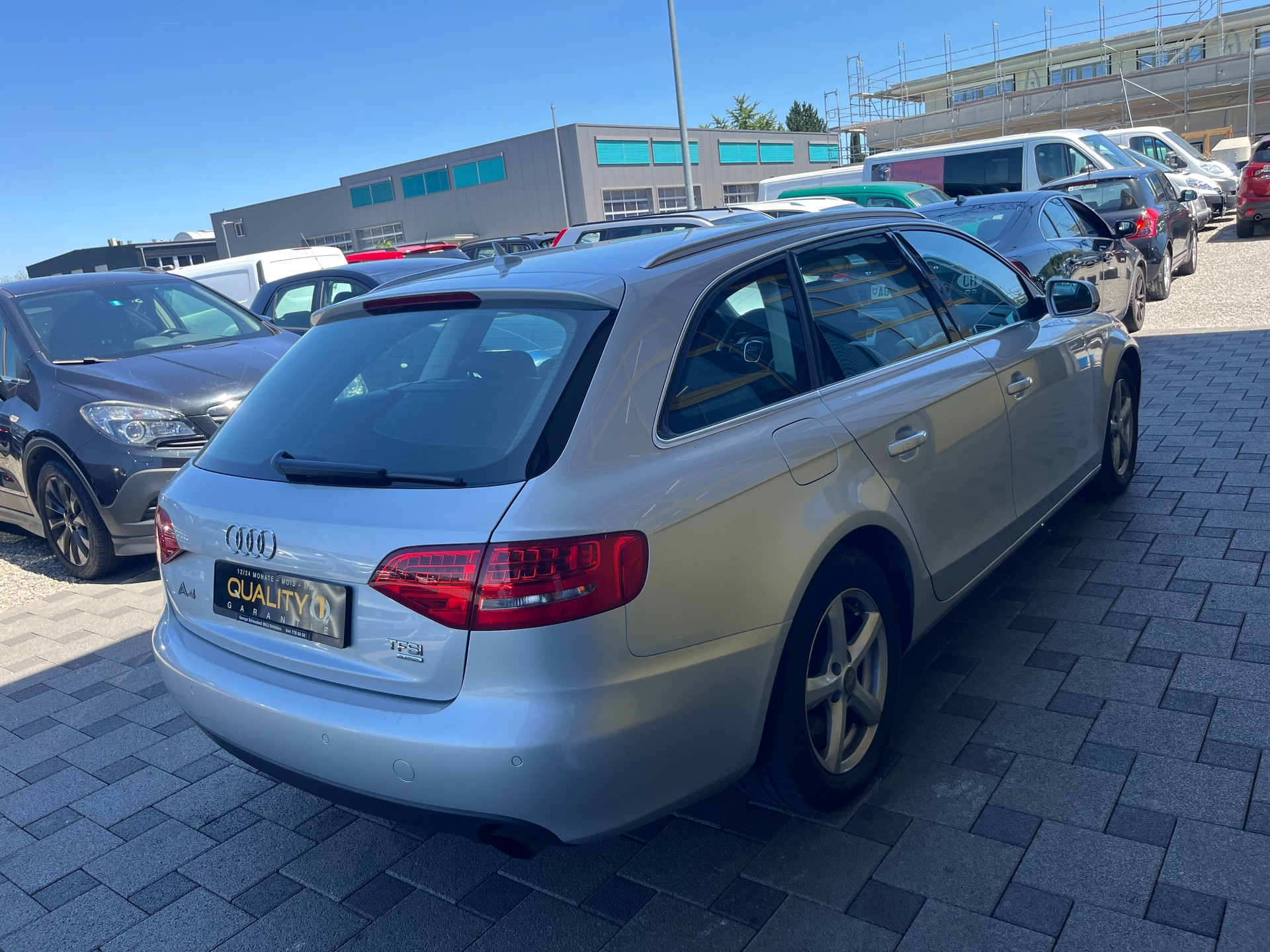 AUDI A4 Avant 2.0 TFSI quattro-image-10