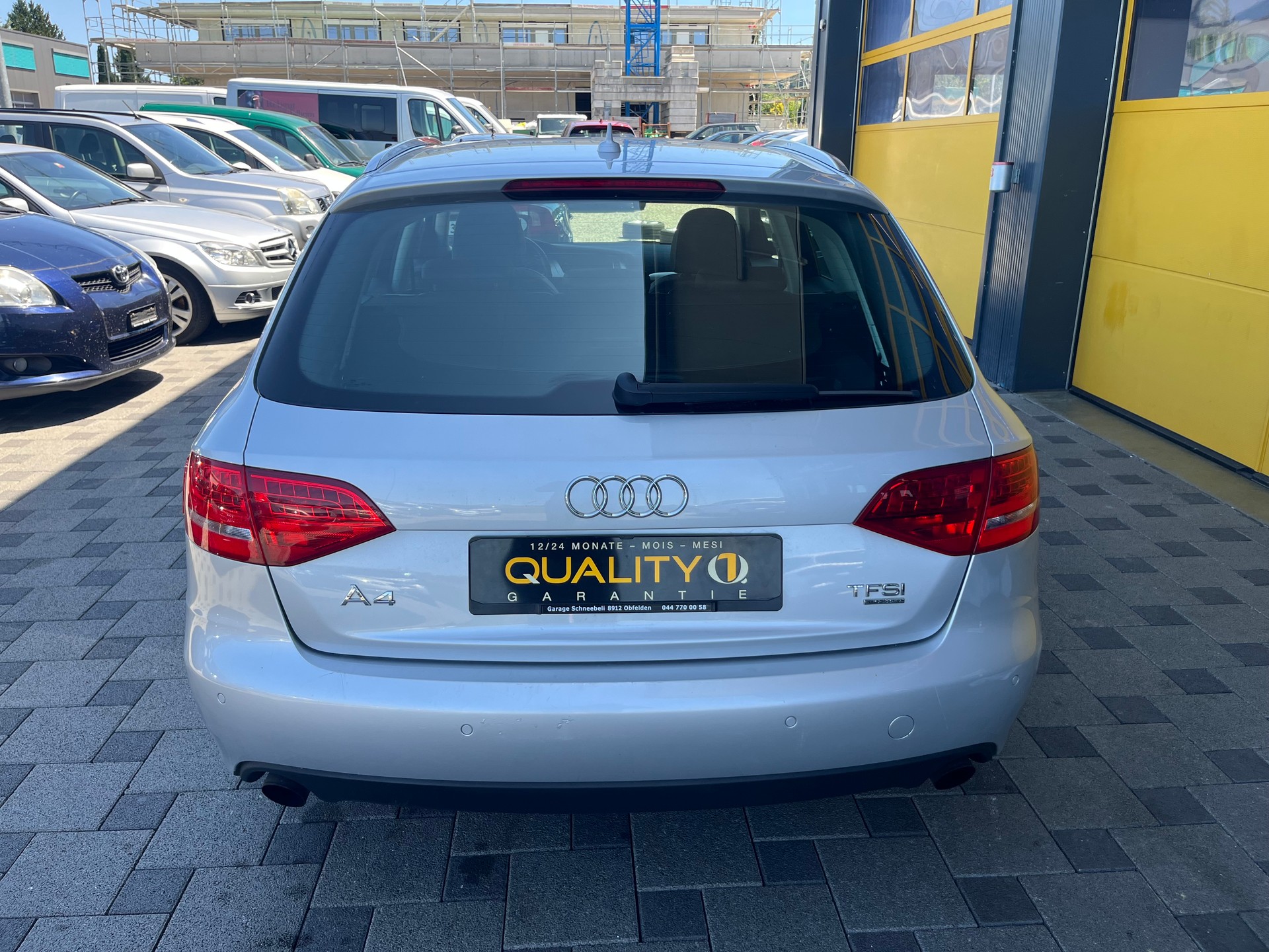 AUDI A4 Avant 2.0 TFSI quattro-image-5