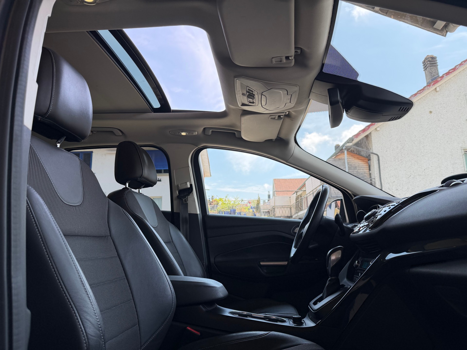 FORD Kuga 2.0 TDCi Titanium 4WD PowerShift-image-6
