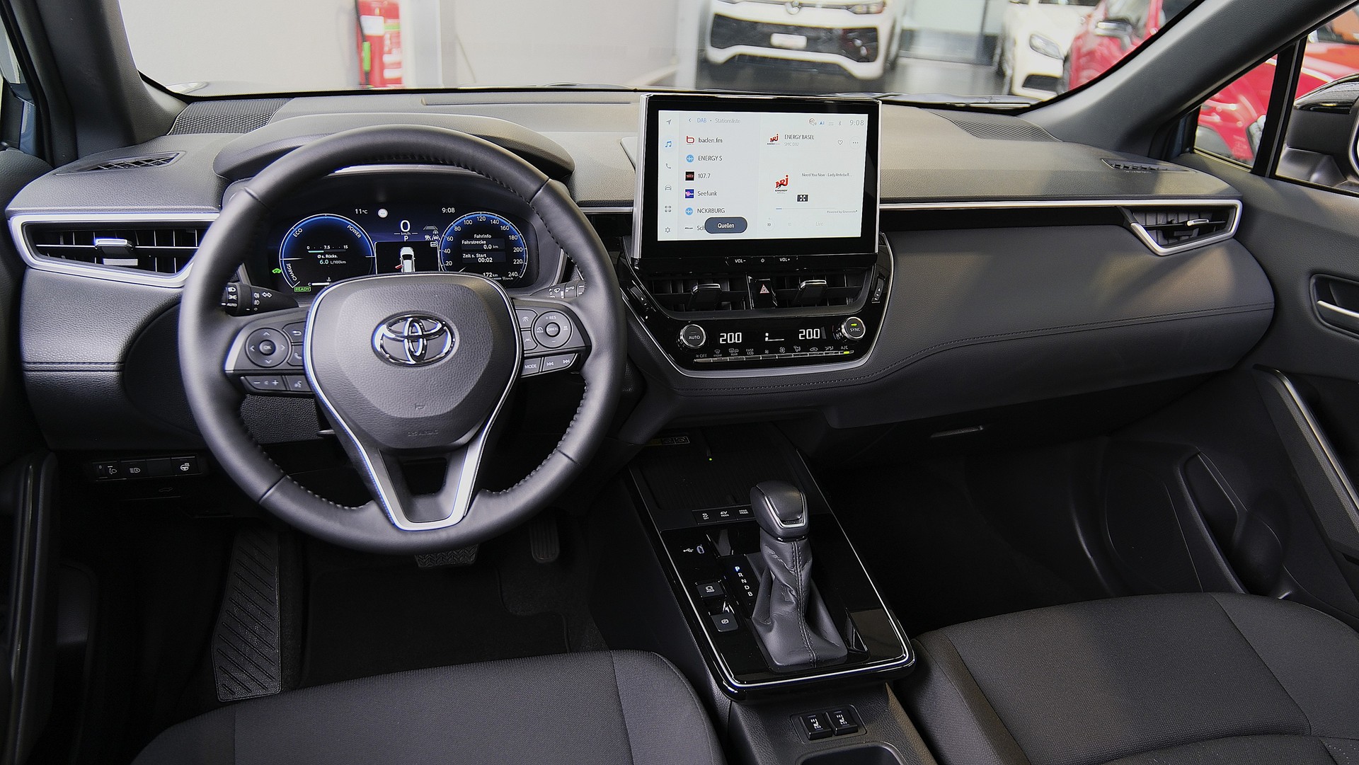 TOYOTA Corolla Cross 2.0 Trend e-CVT-image-16