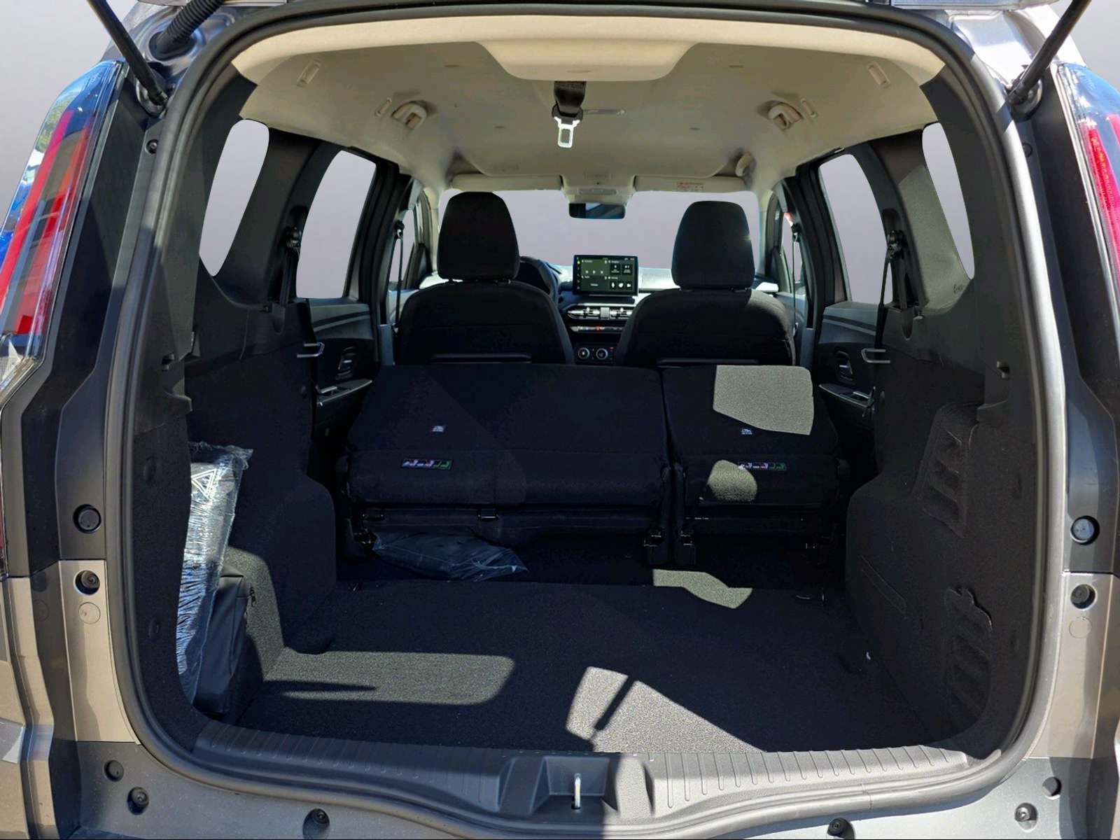 DACIA Jogger 1.8 Hybrid Journey-image-8