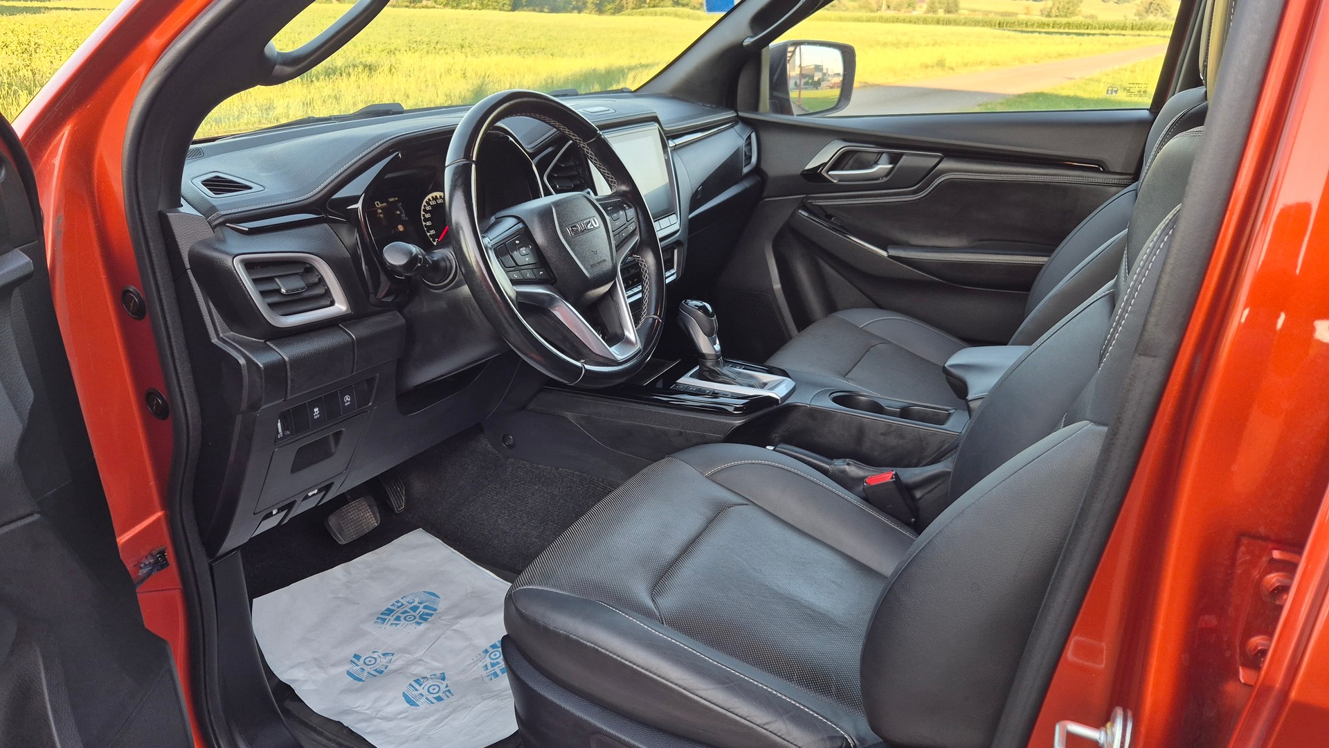 ISUZU D-MAX 1.9 SpaceCab N60FF 4x4 AT-image-7