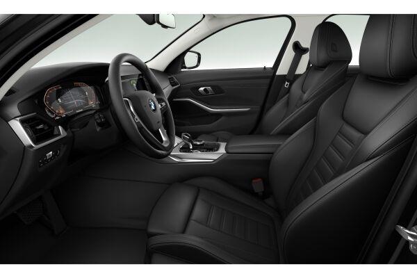 BMW 320i xDrive-image-2