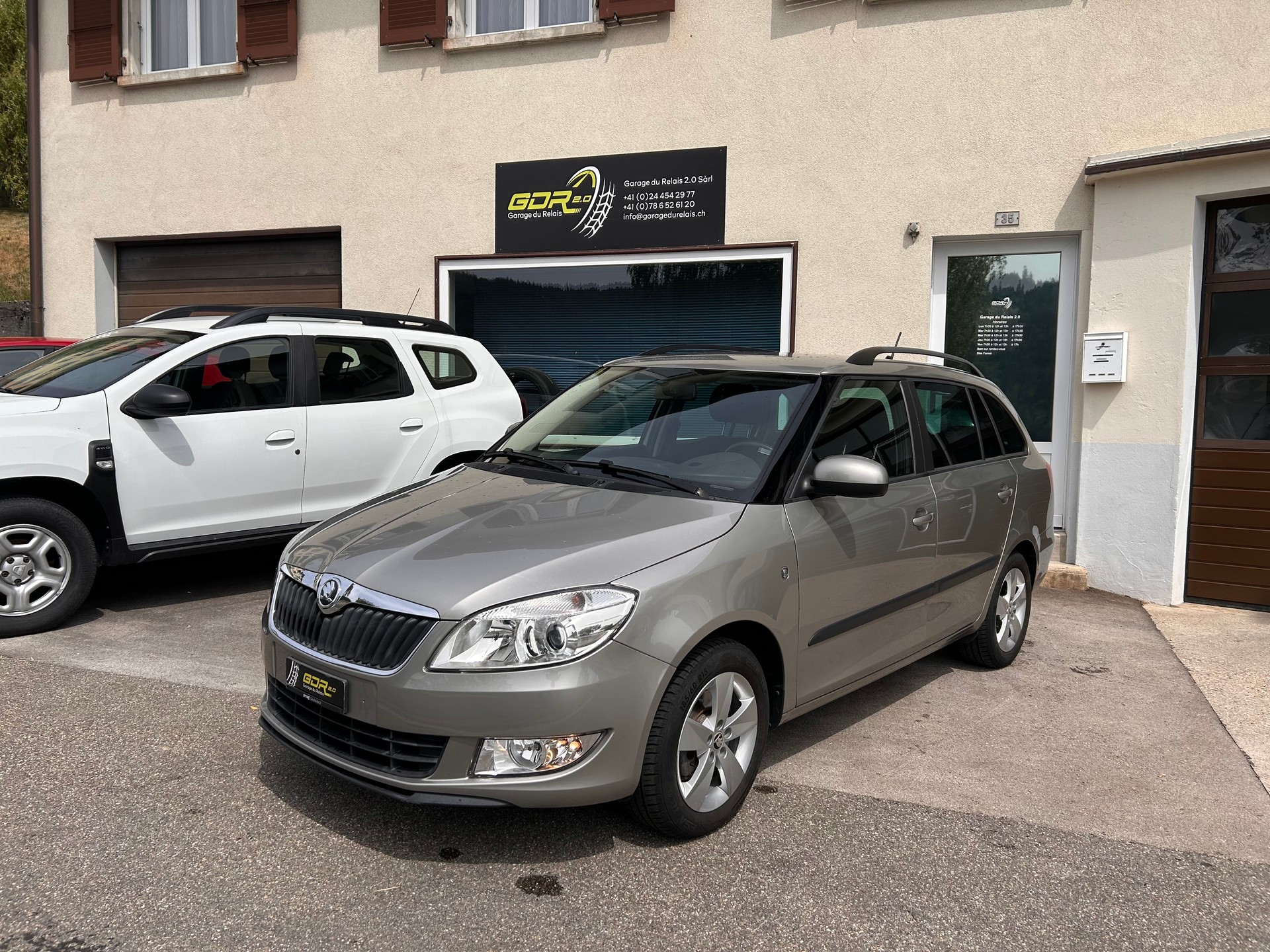 SKODA Fabia 1.2 TSI Ambition Plus-image-6