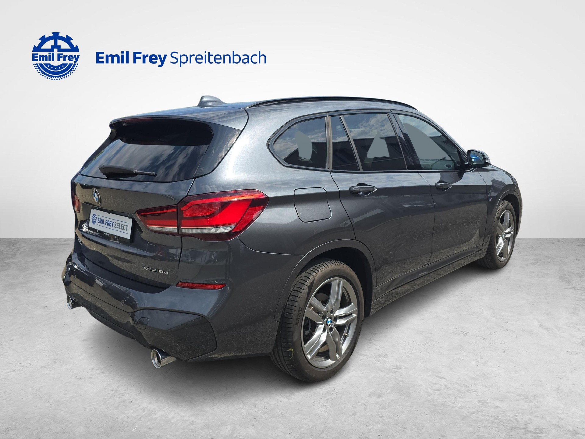 BMW X1 18d xDrive-image-4