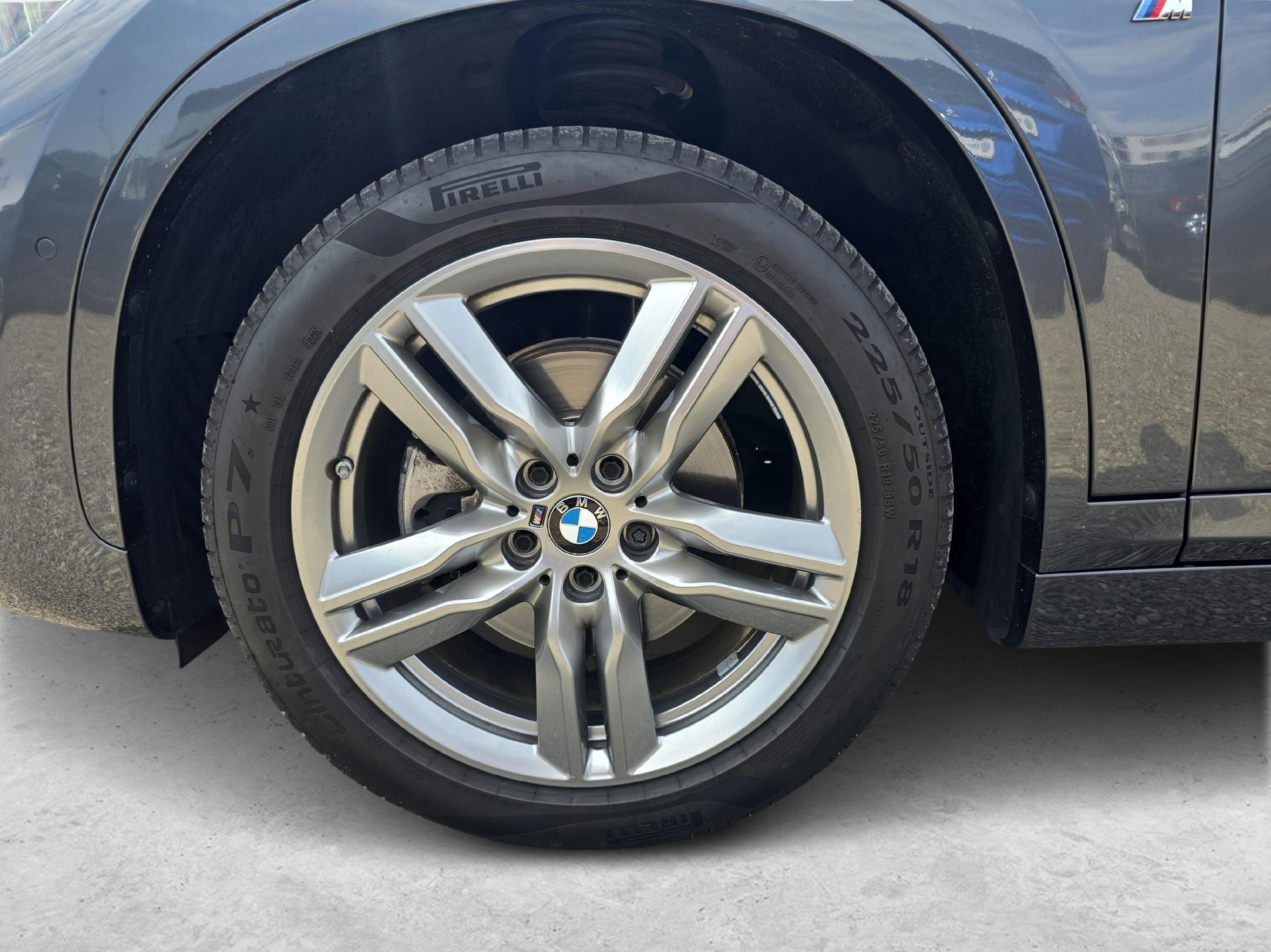 BMW X1 18d xDrive-image-18