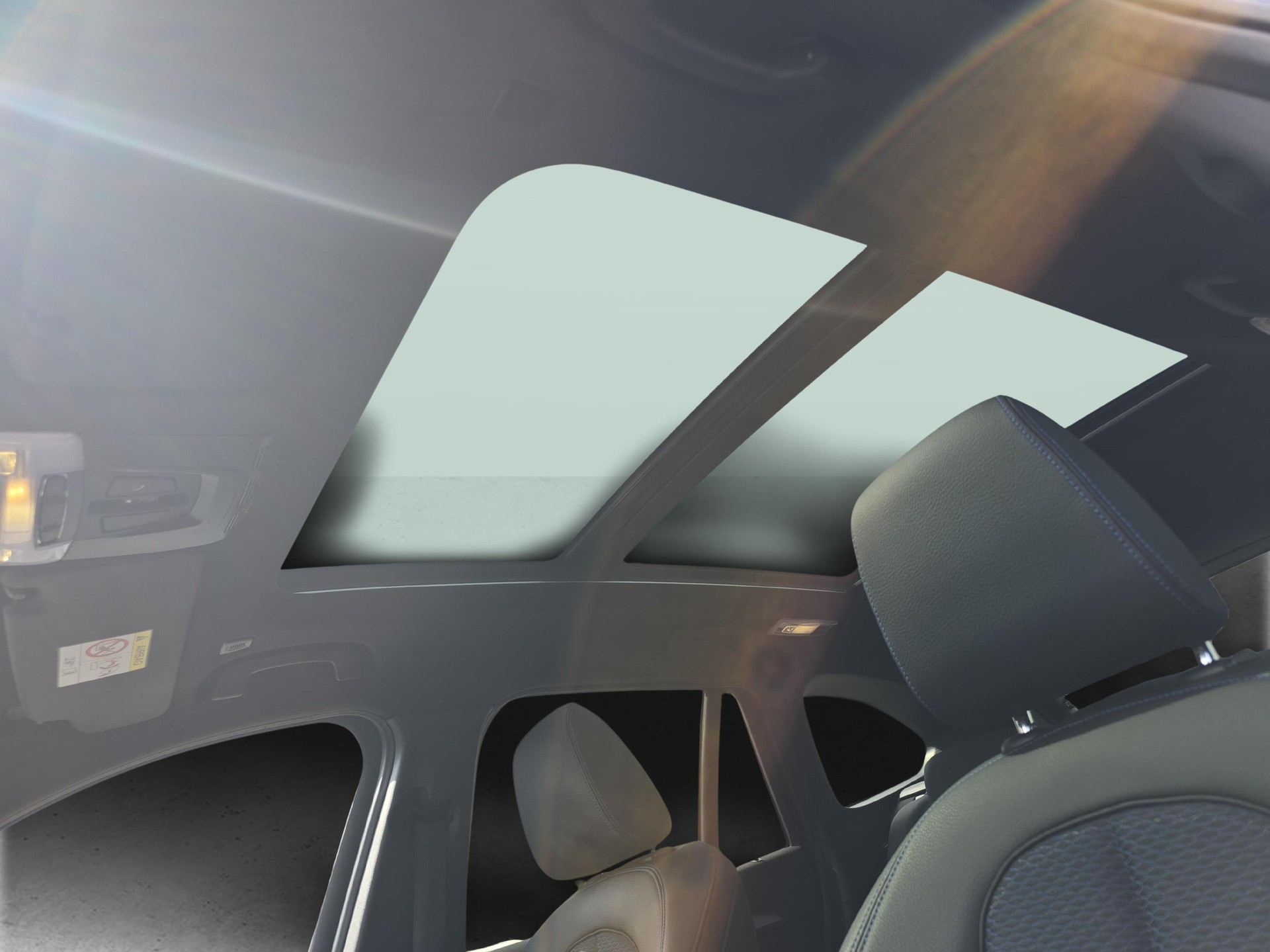 BMW X1 18d xDrive-image-16
