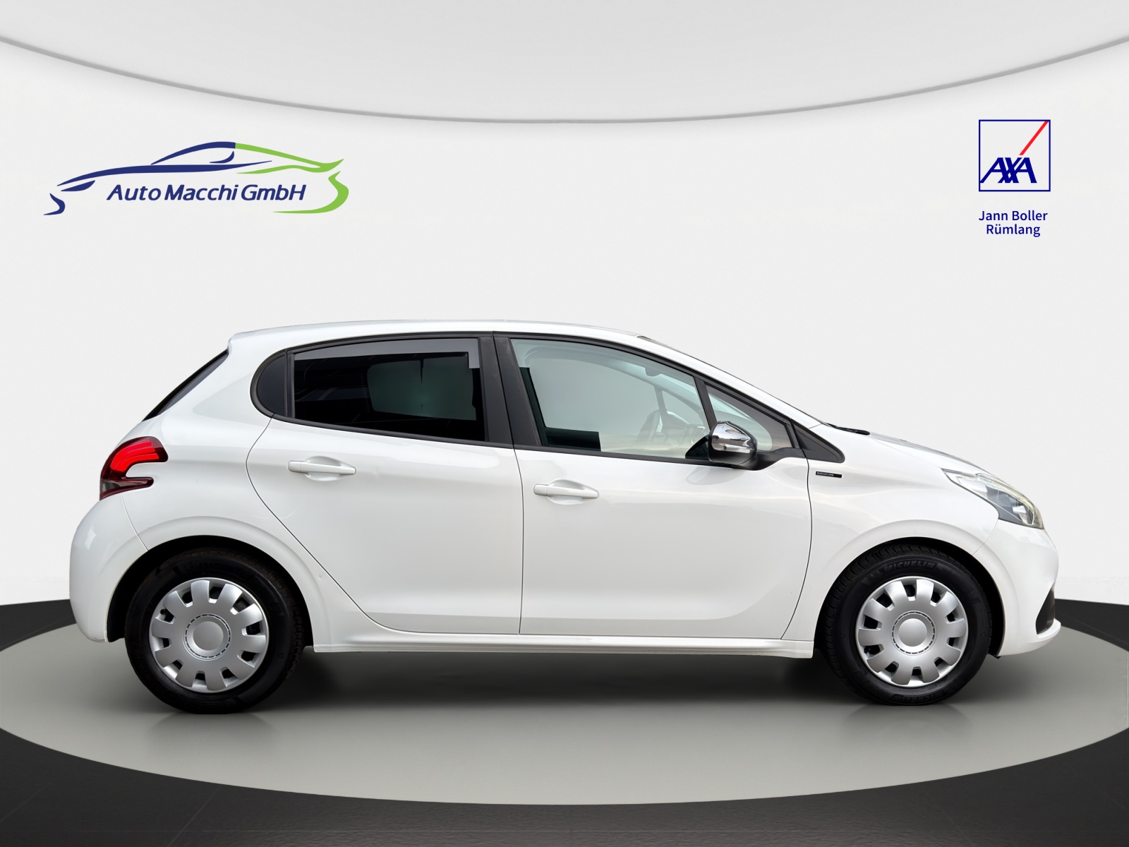 PEUGEOT 208 1.2 PureTech Signature-image-4