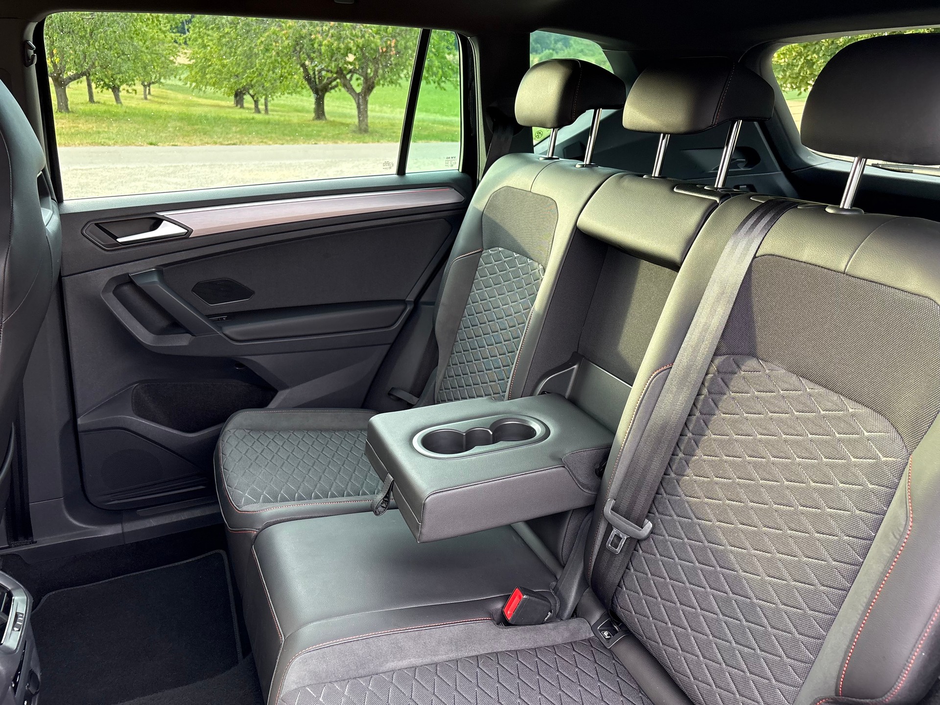 SEAT 2.0 TSI Move FR 4Drive DSG-image-3