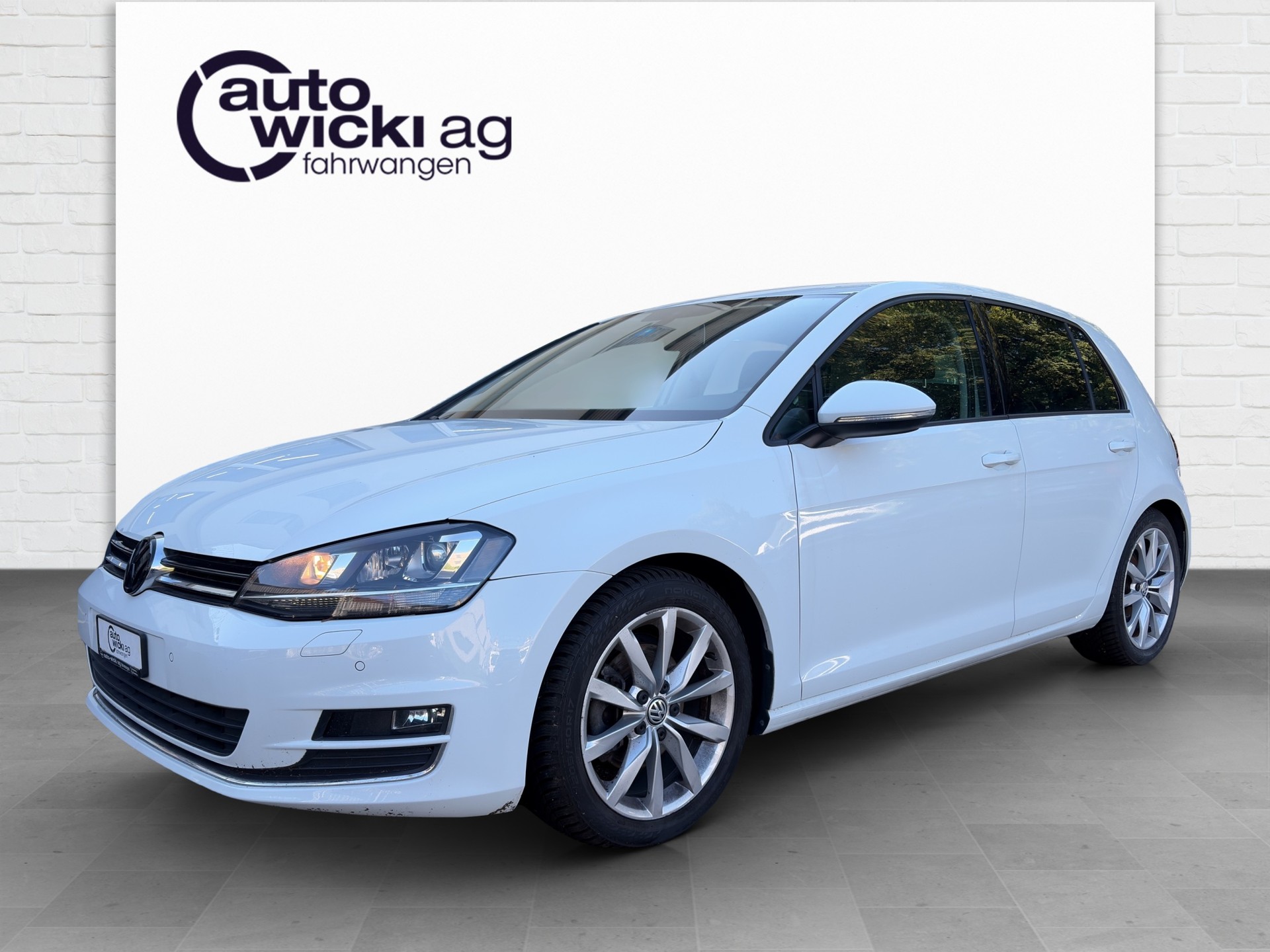 VW Golf 1.4 TSI R-Line Design-image-0