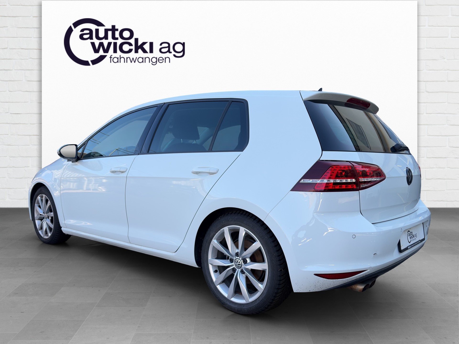 VW Golf 1.4 TSI R-Line Design-image-1