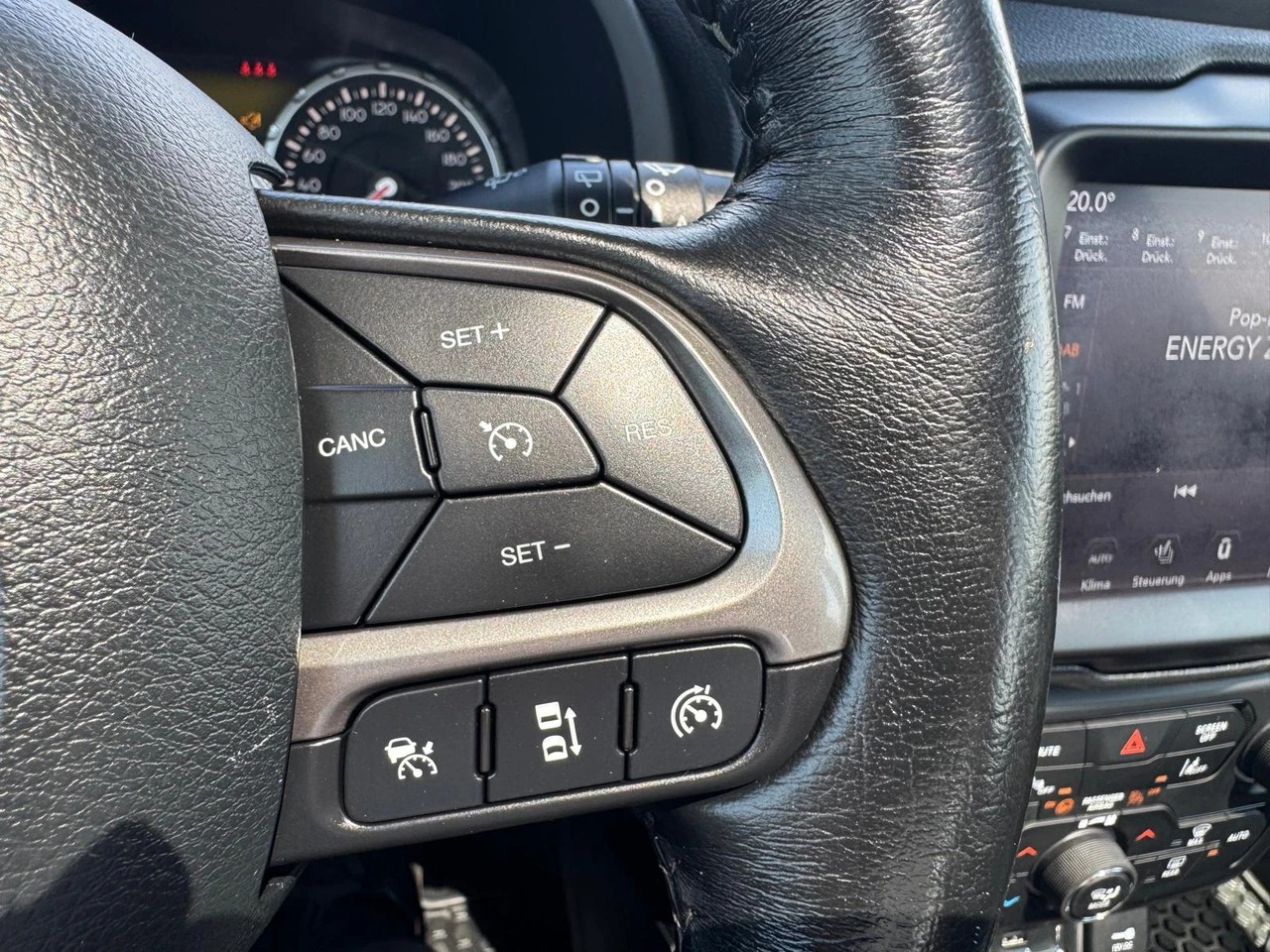 JEEP Renegade 2.0 CRD Limited AWD 9ATX-image-15