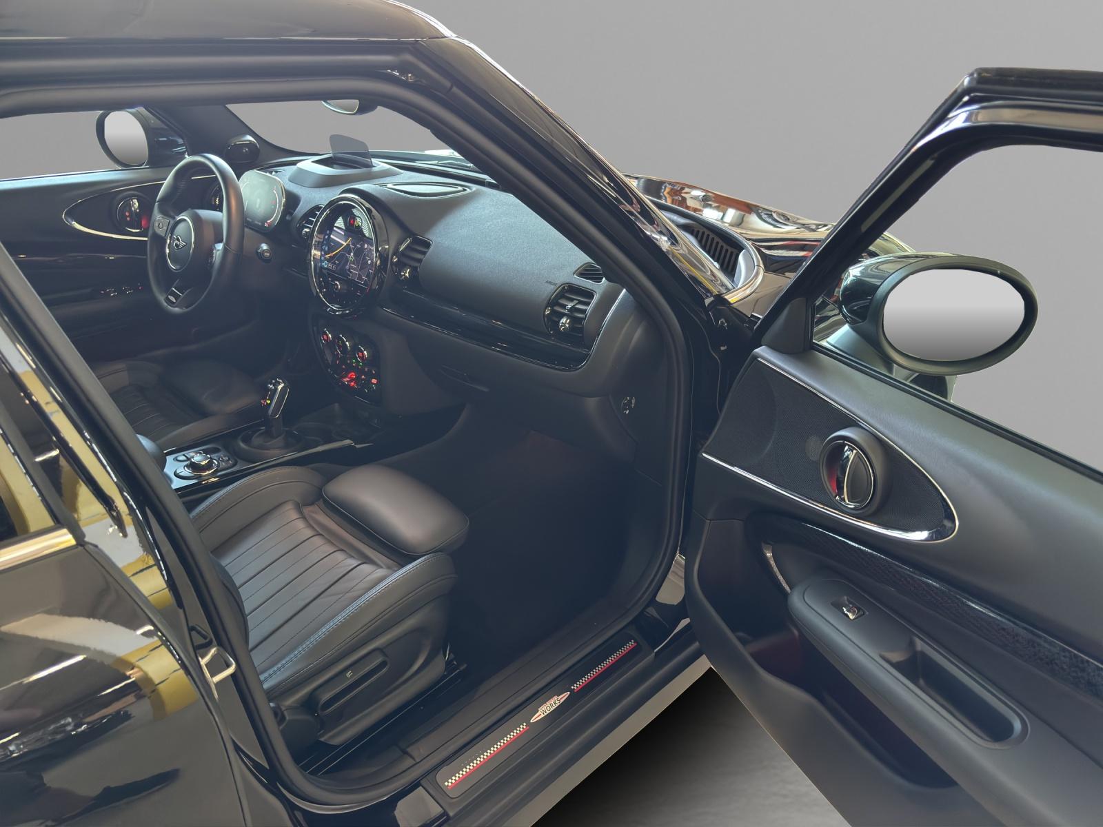 MINI Clubman F54 2.0i John Cooper Works ALL4-image-21